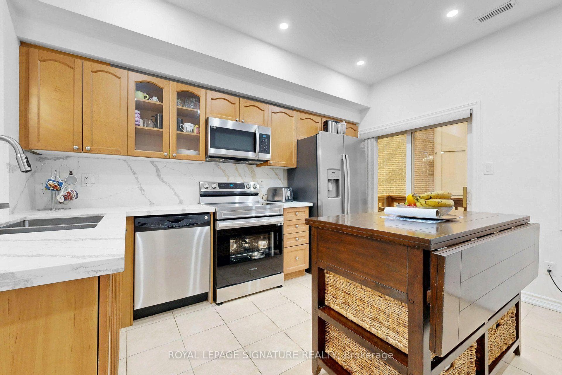 51 Piggott Mews photo 20