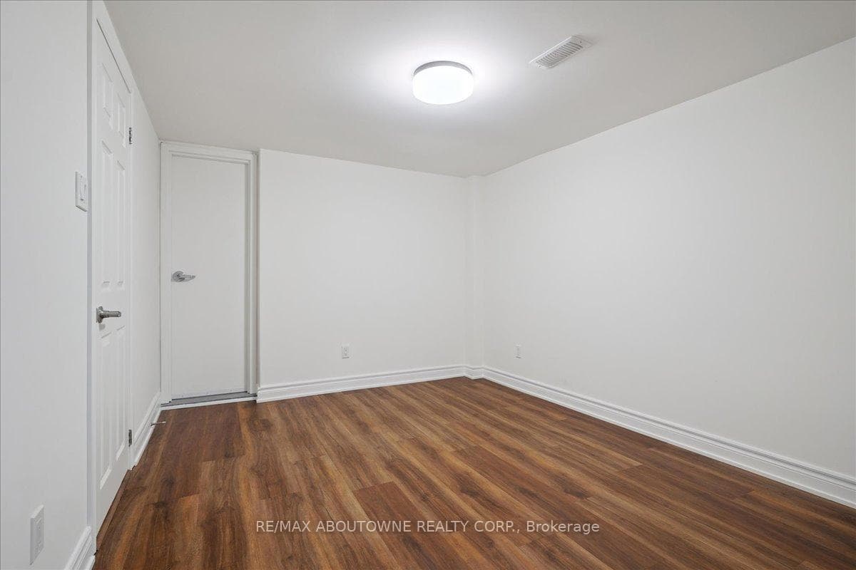 436 Concord Avenue Unit Lower photo 12