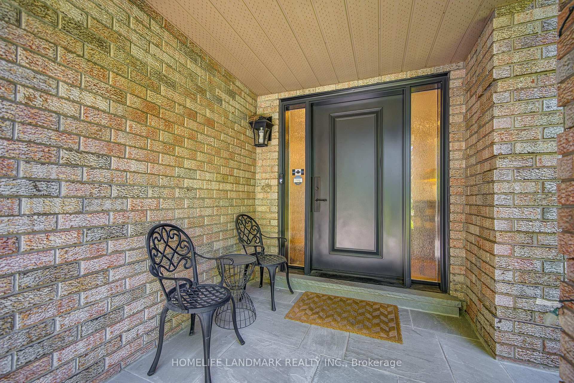 1360 Old English Lane photo 3