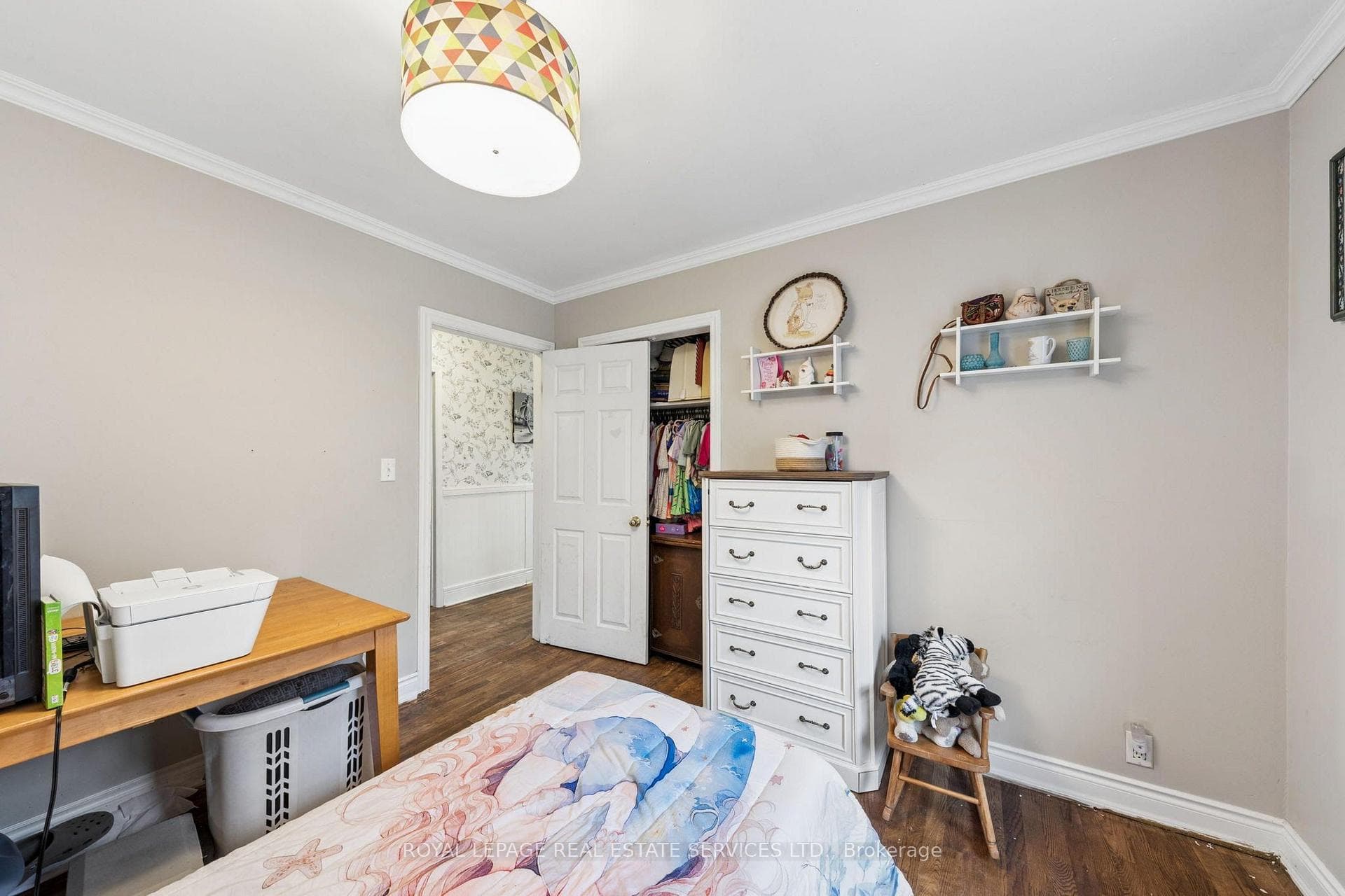93 Ronald Avenue photo 20