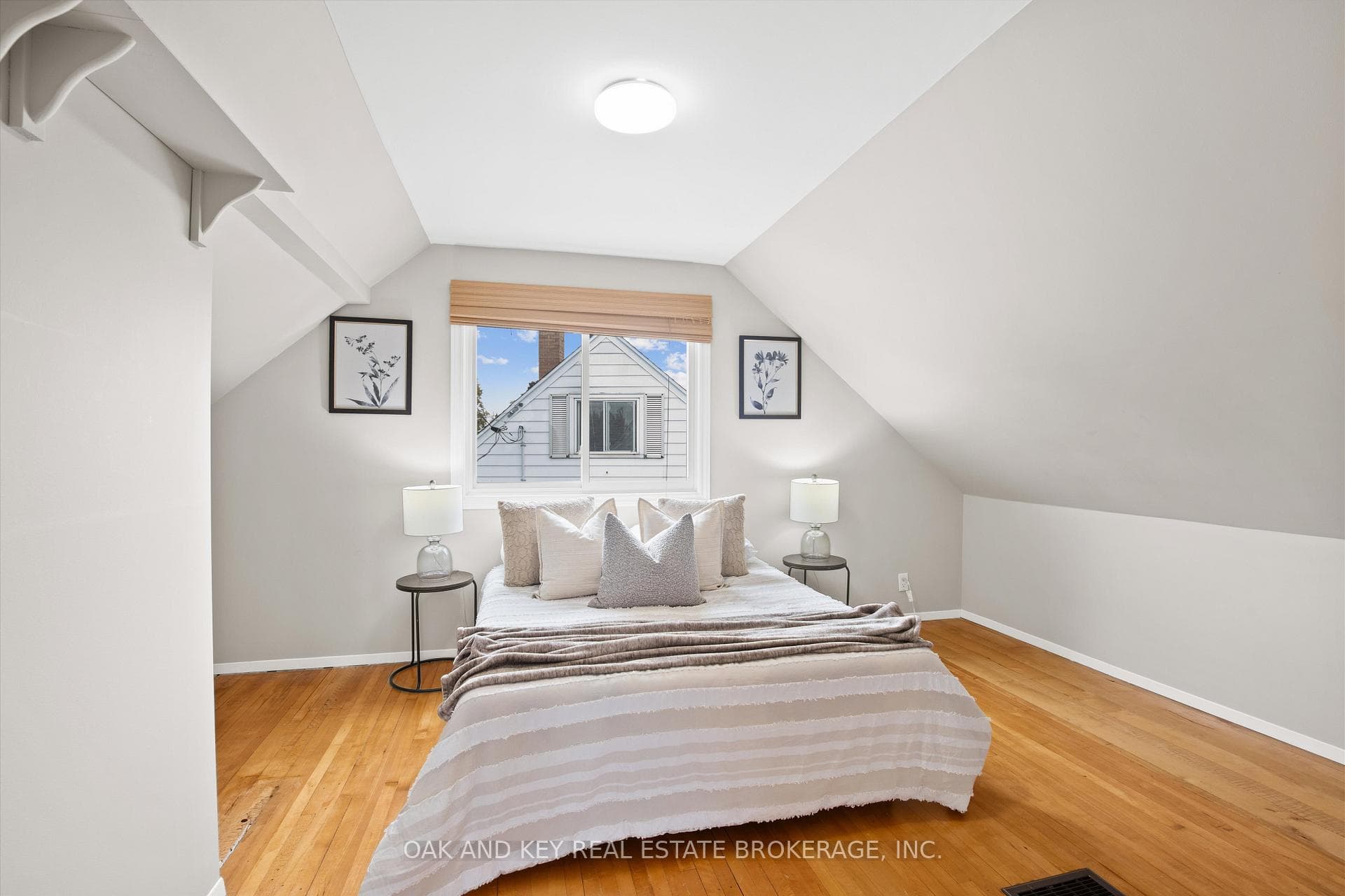 40 Woodhouse Crescent photo 18