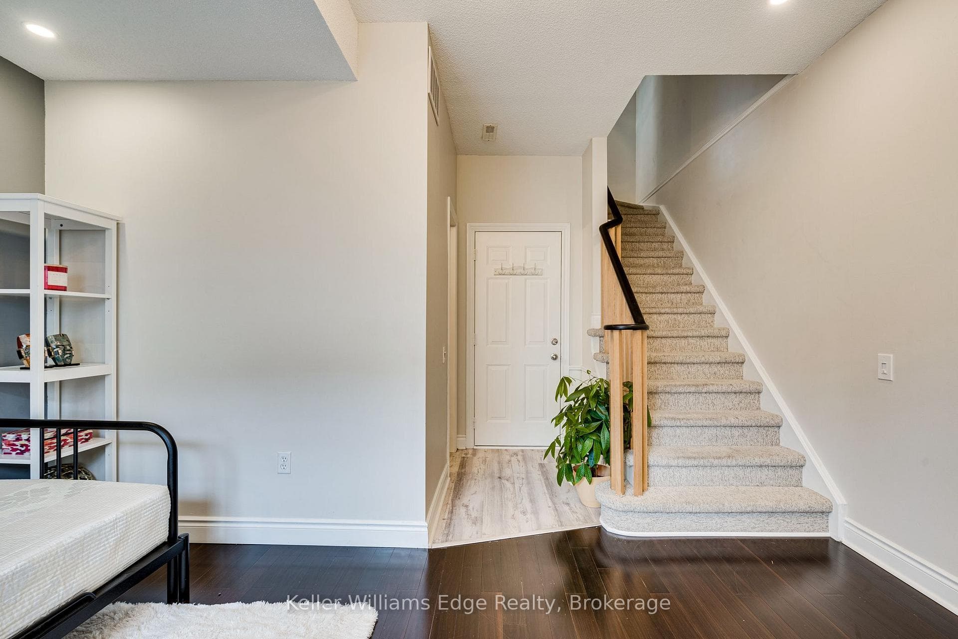 5080 Fairview Street Unit 8 photo 22