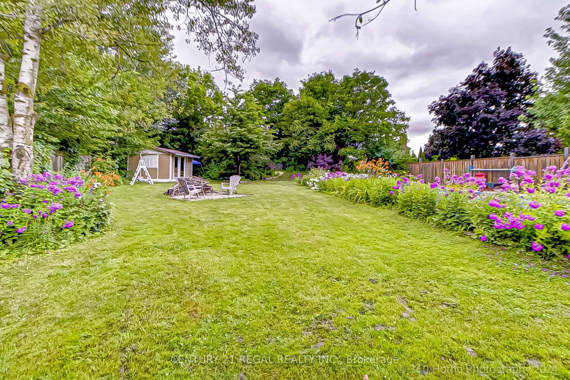 7239 Joliette Crescent photo 17