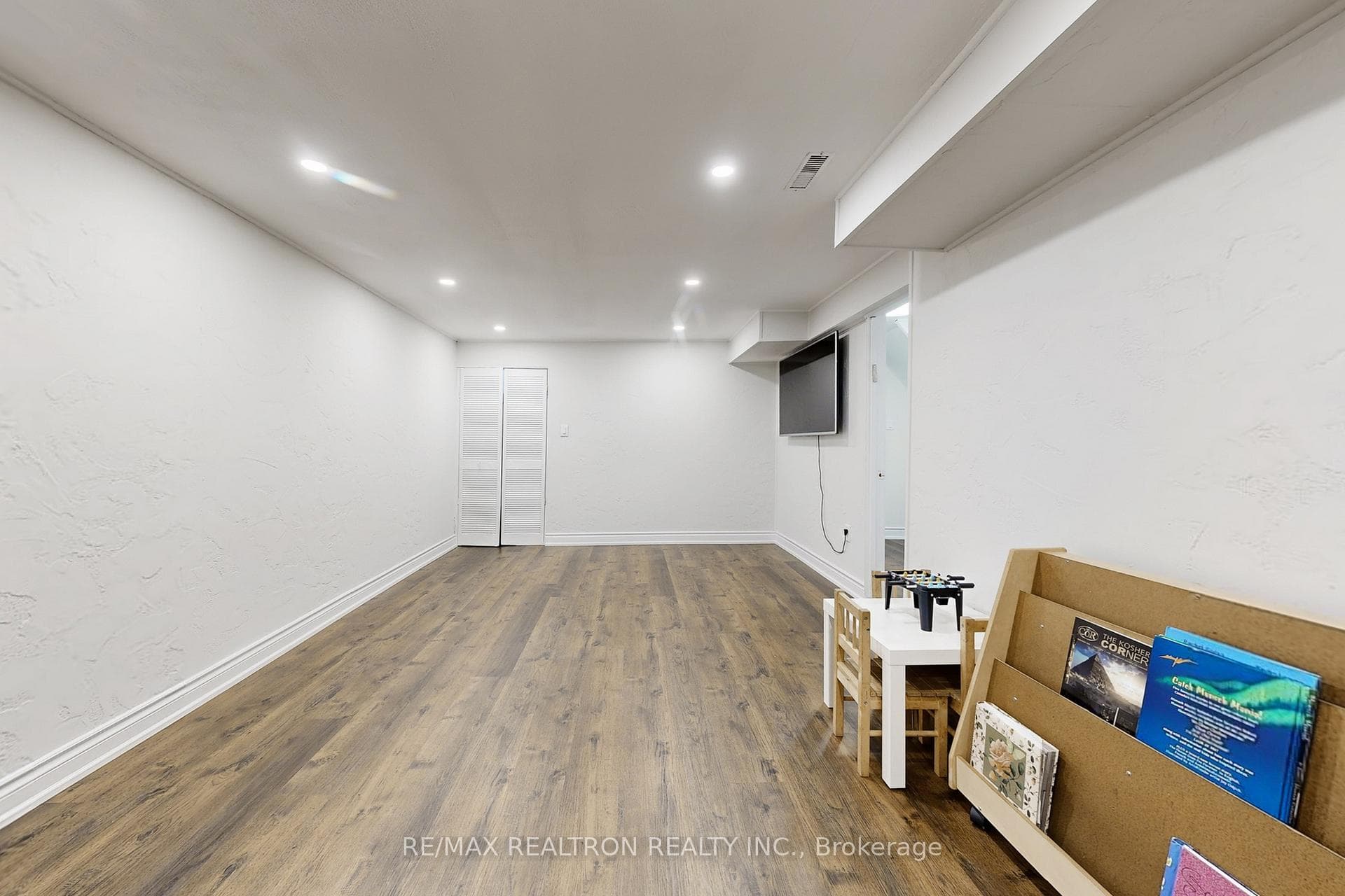 147 Mcmorran Crescent photo 32