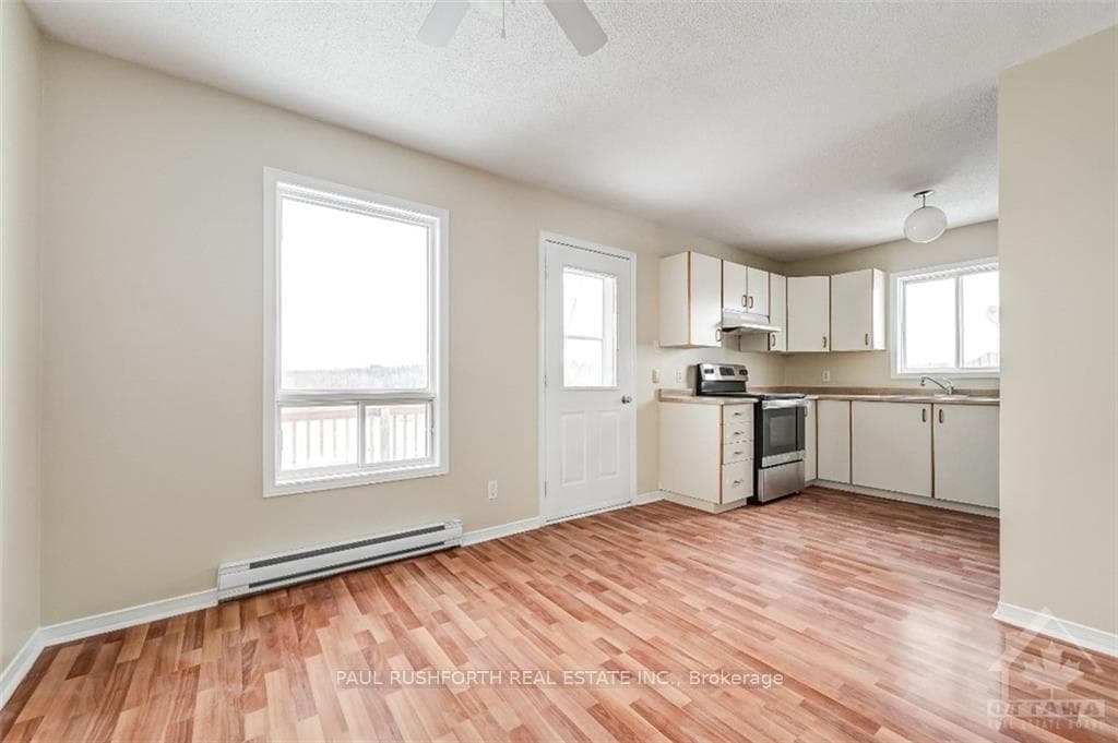 929 DONALD Street photo 10