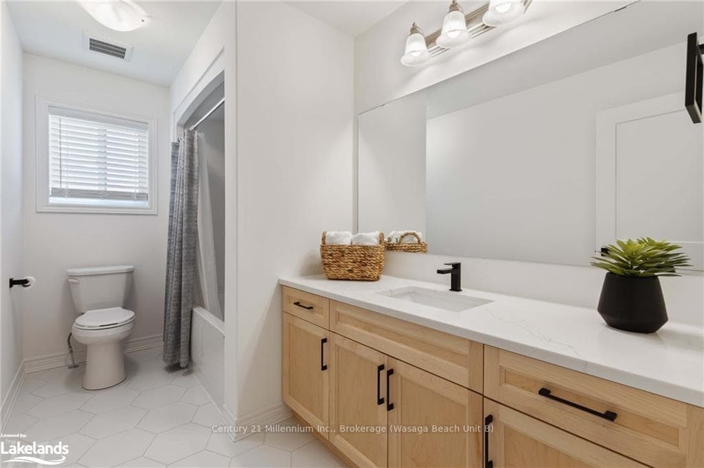 135 PLEWES Drive photo 27
