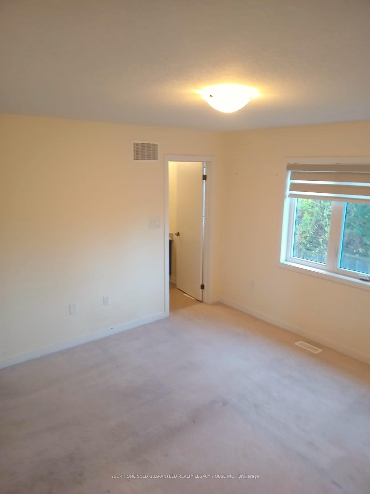 60 Crafter Crescent photo 6