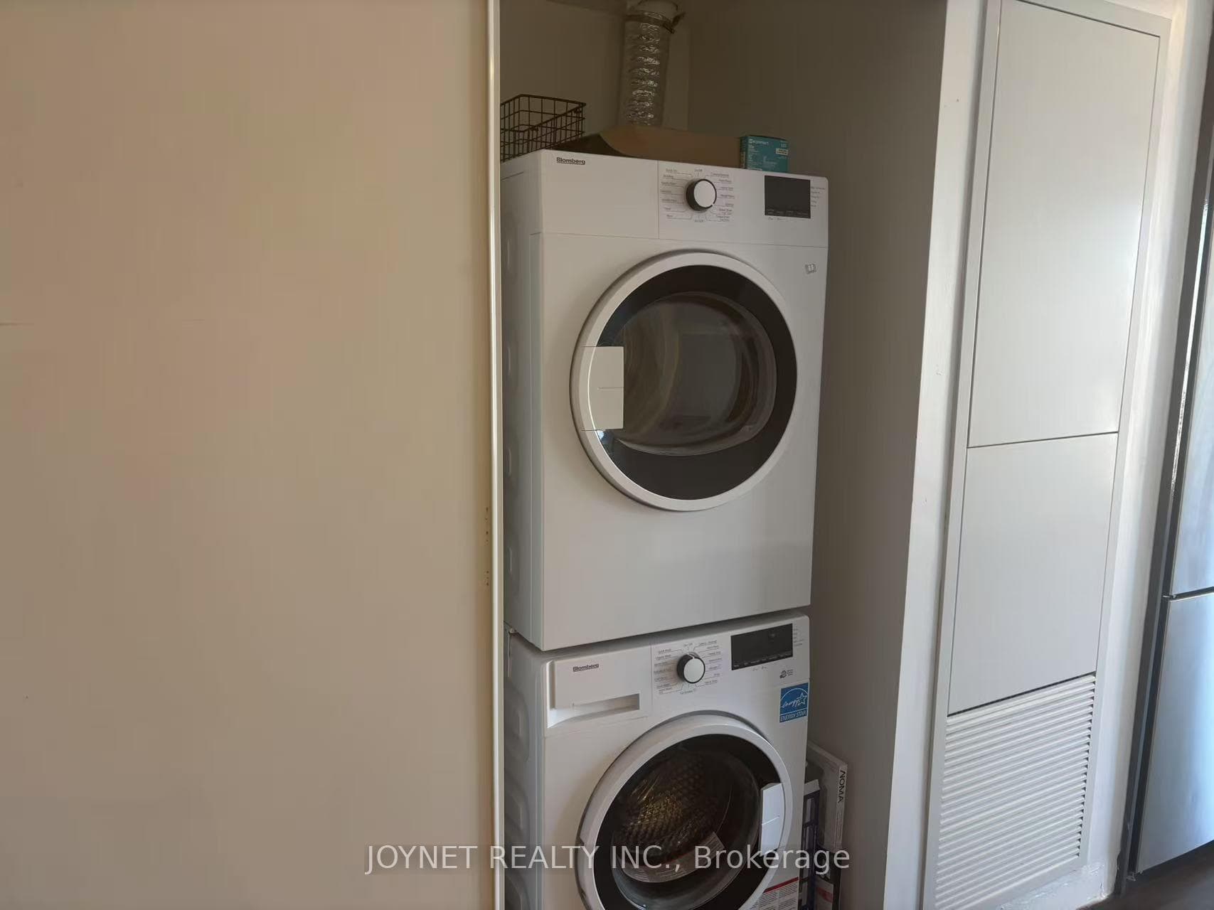 251 Jarvis Street Unit 2207 photo 9