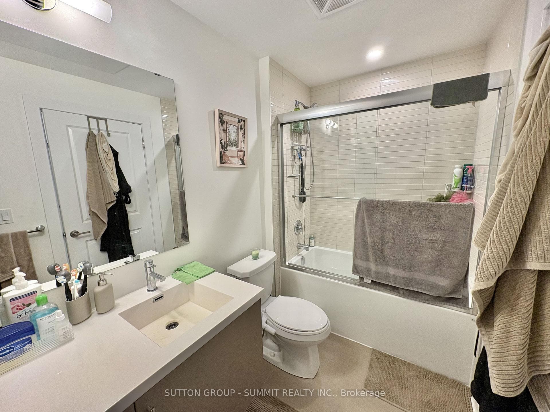 3200 WILLIAM COLTSON Avenue Unit 505 photo 13