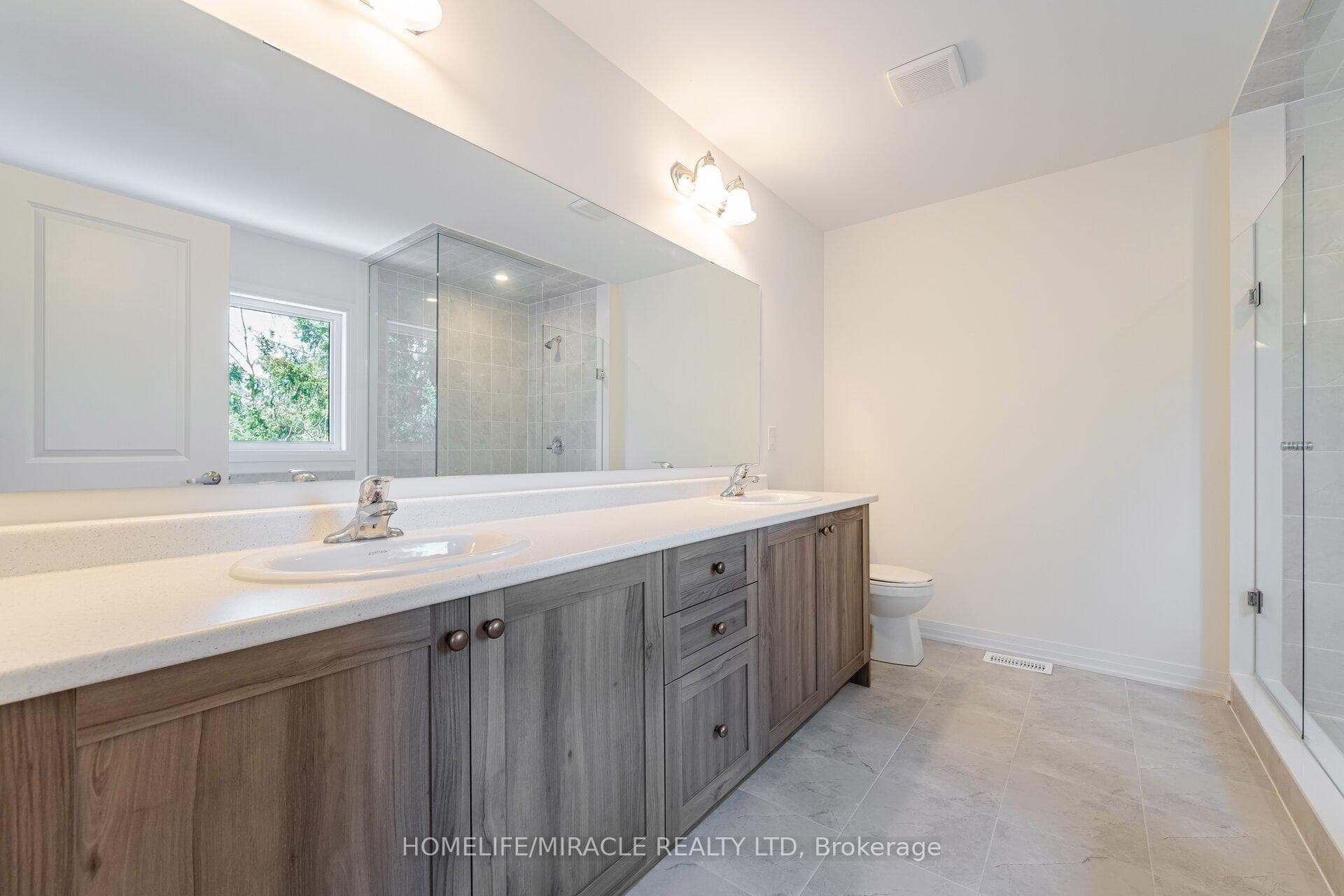 149 Dingman Street photo 26