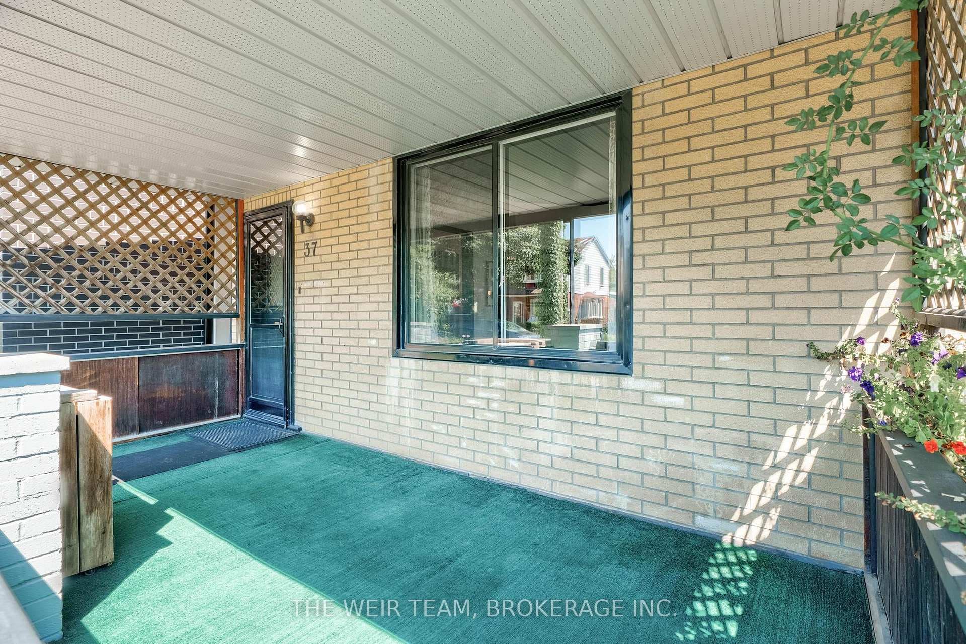 37 Coleridge Avenue photo 3