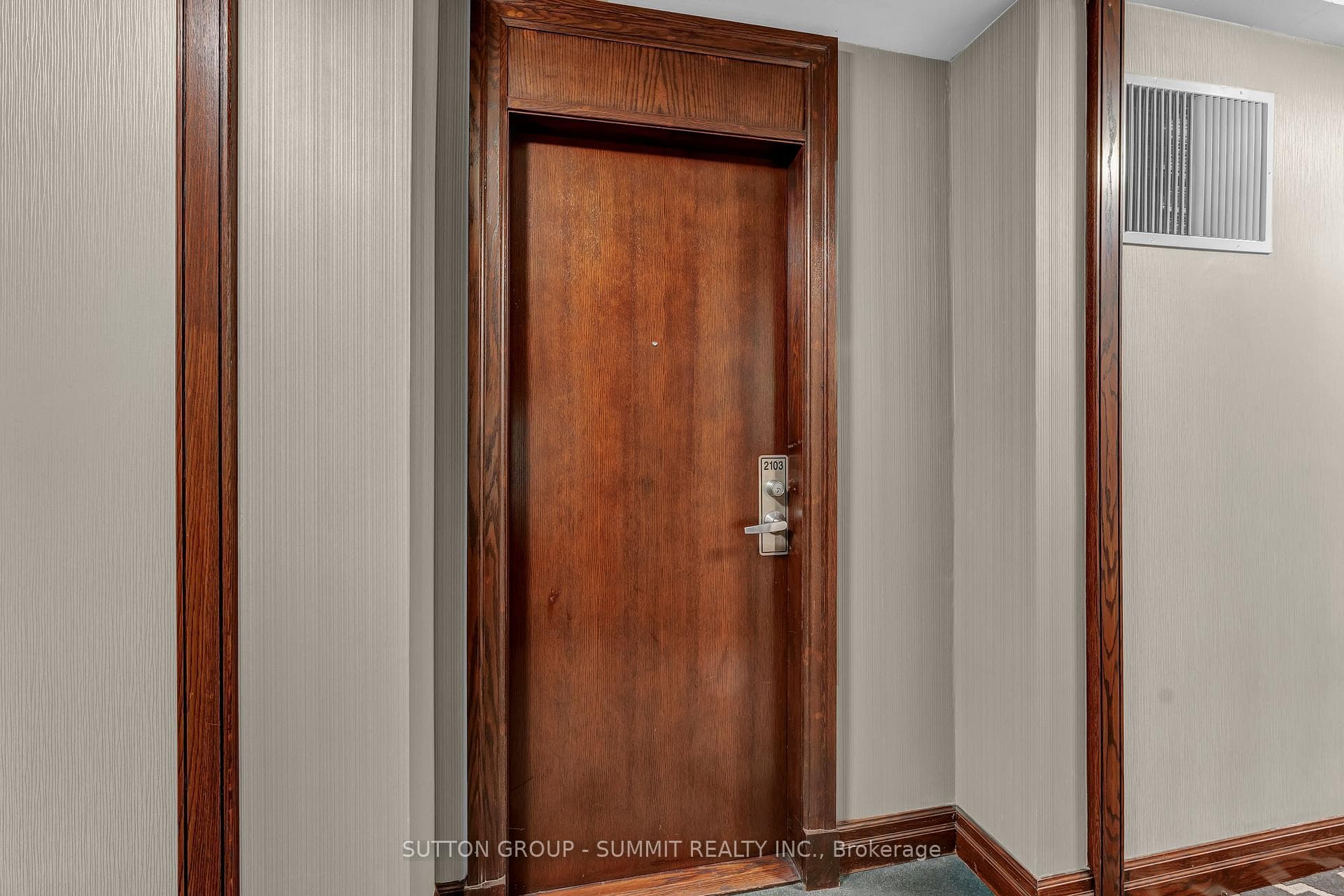 335 Rathburn Road Unit 2103 photo 11