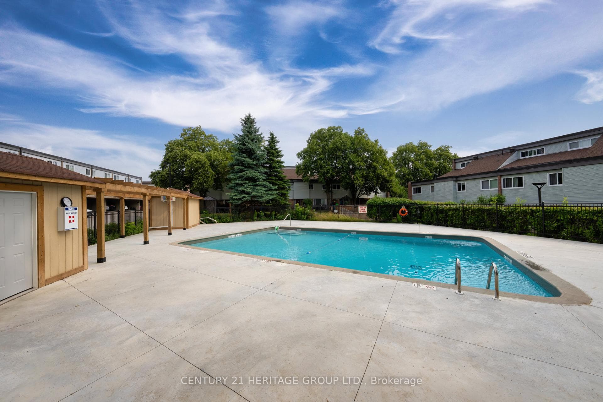 223 Milestone Crescent photo 35