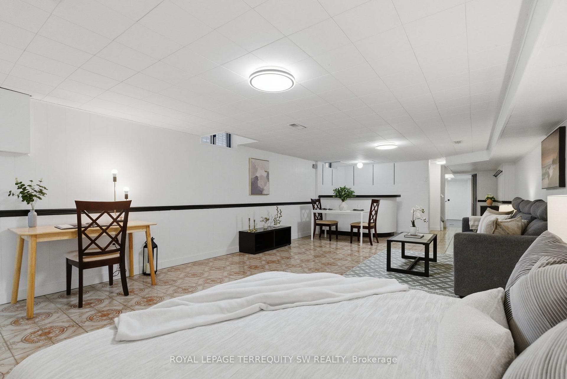 497 Ossington Avenue Unit Bsmt photo 15