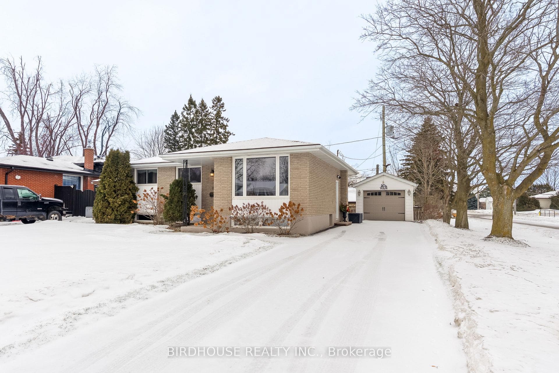 26 Rosemary Drive photo 1