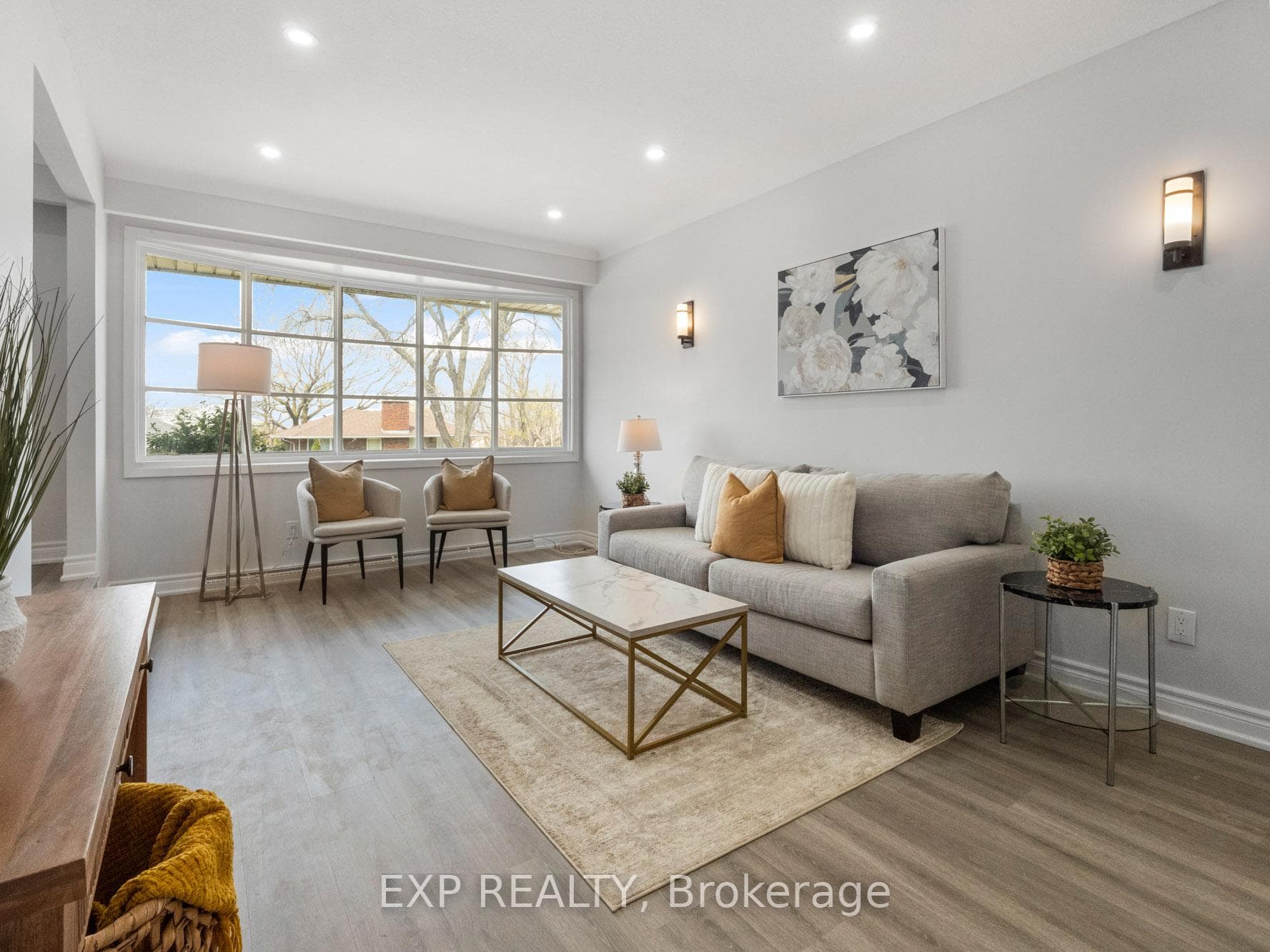 2 ROCKDALE Avenue photo 2