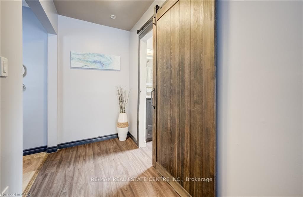 35 Glendan Court photo 39