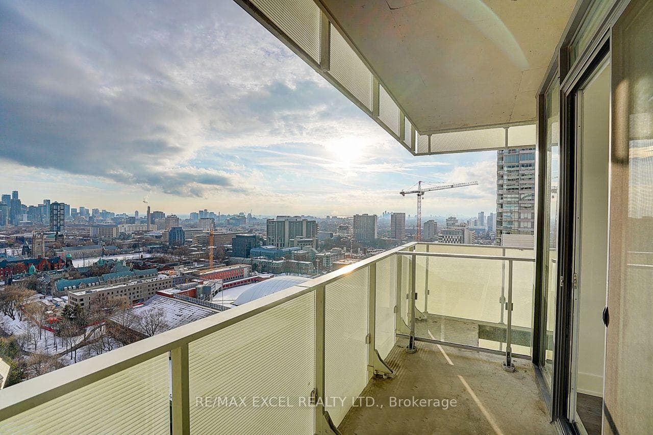 200 Bloor Street Unit 2201 photo 33