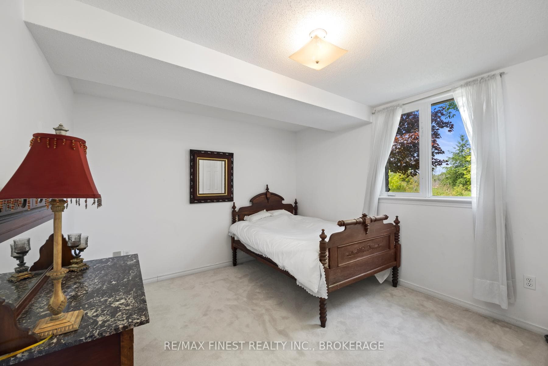 941 Malvern Terrace photo 39