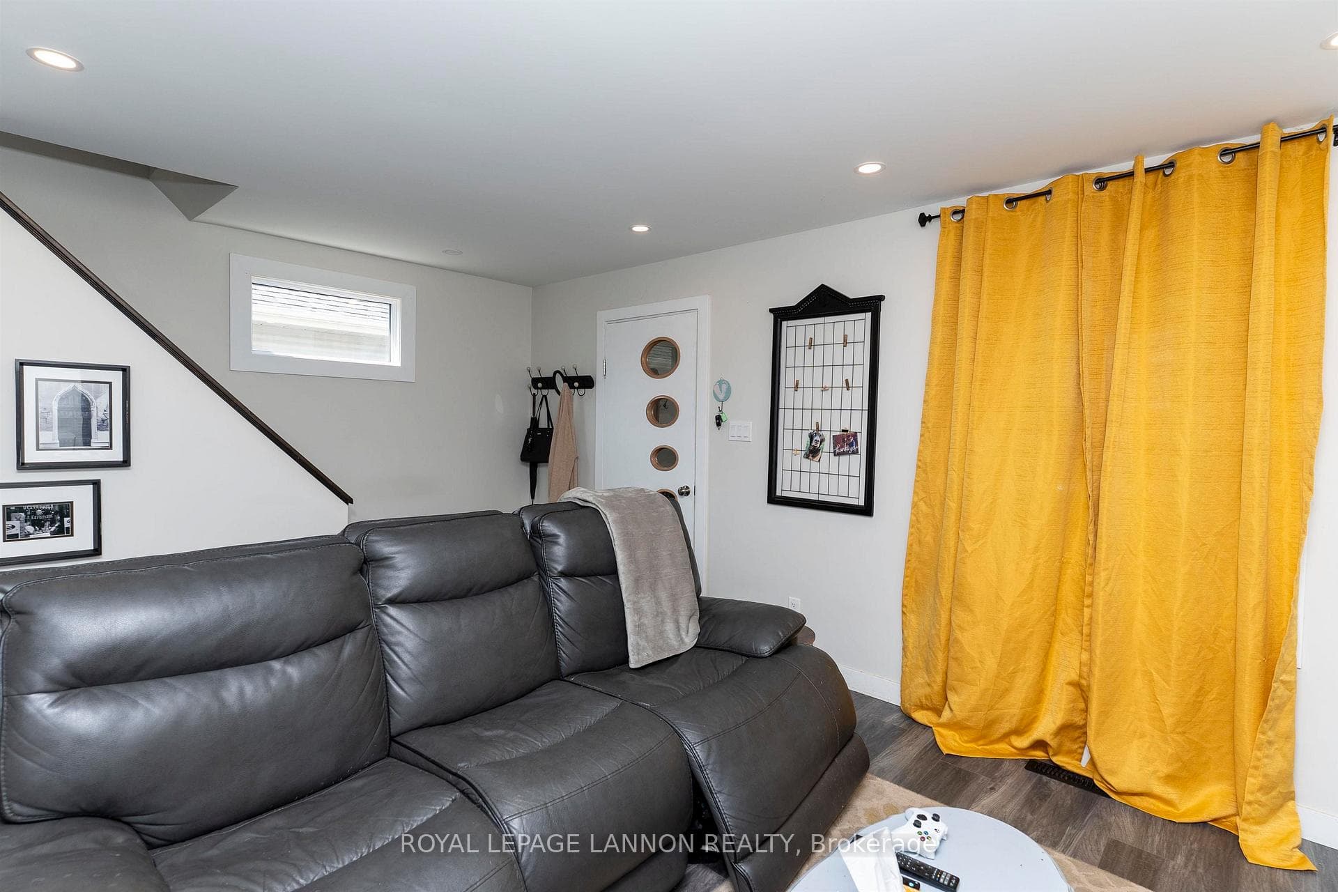 802 Gore Street photo 5