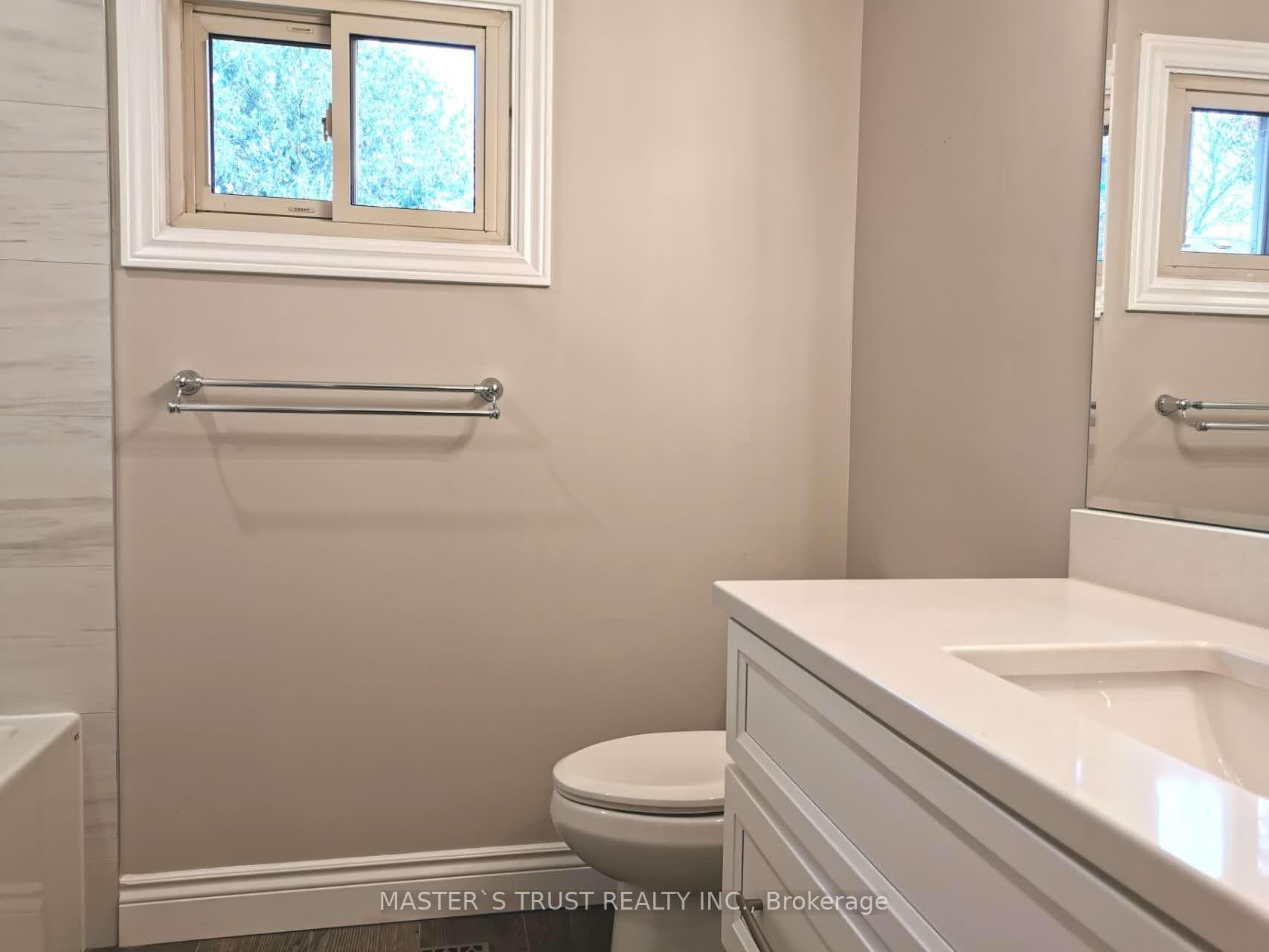 68 Lehman Crescent photo 25