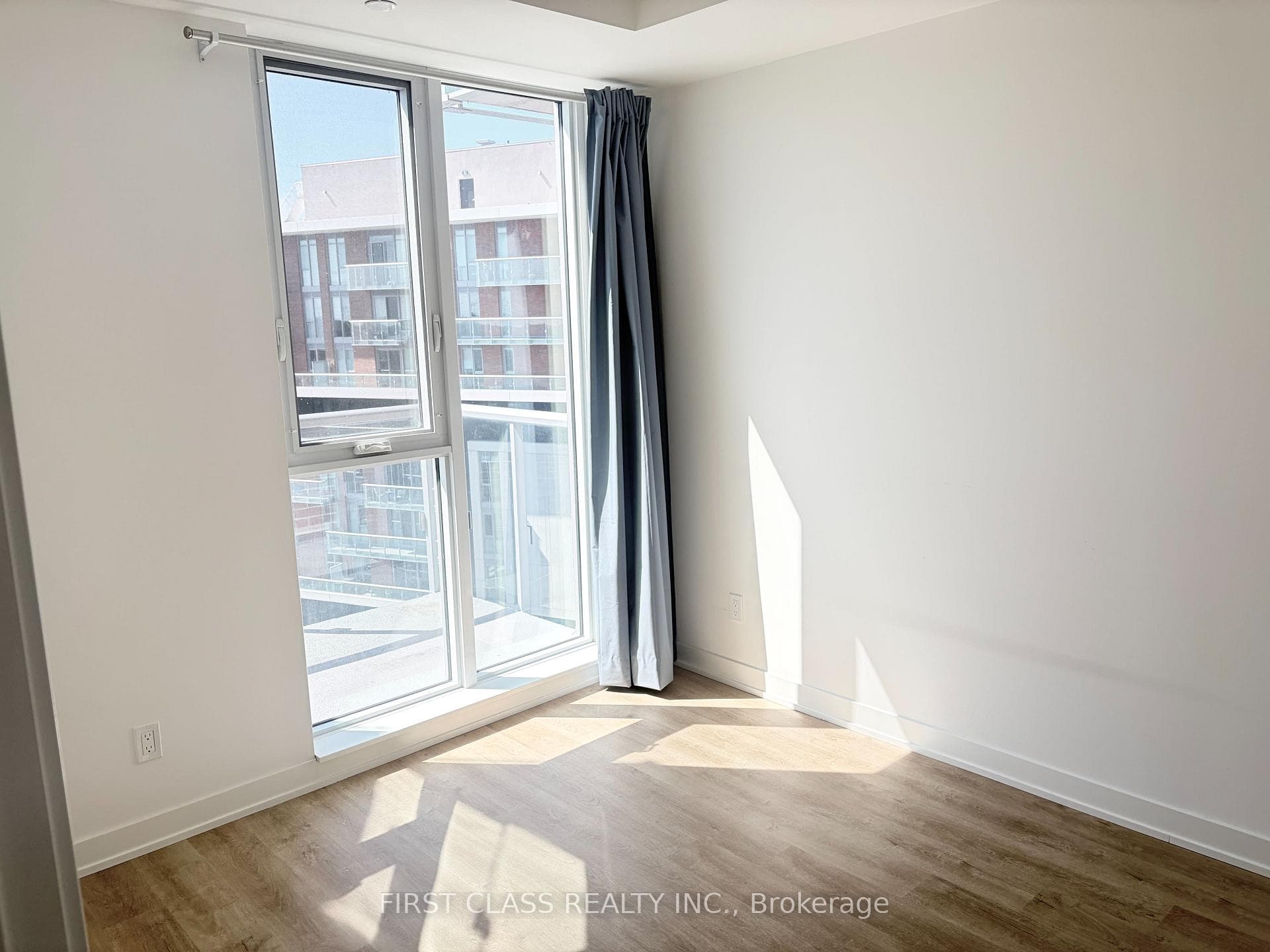 292 Verdale Crossing Unit 1713 photo 8