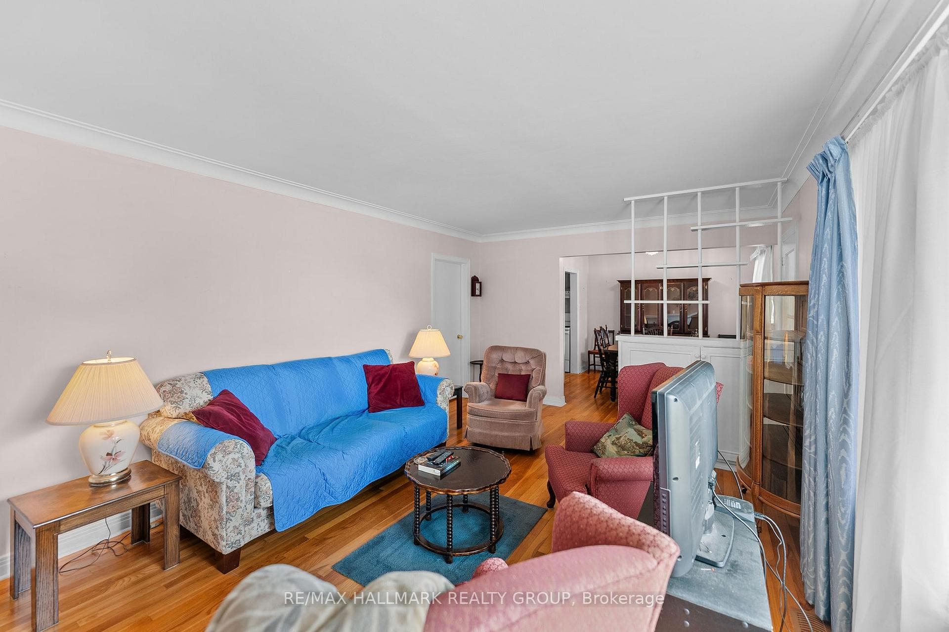 2075 Neepawa Avenue photo 22