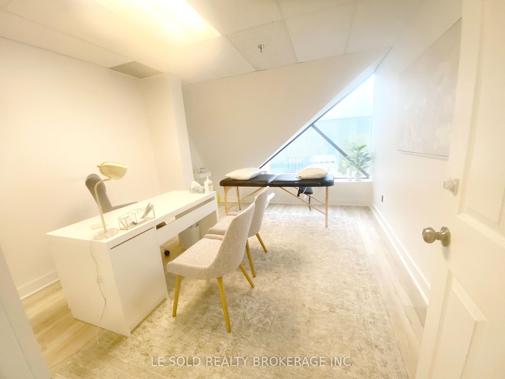 117 Ringwood Drive Unit 4 (2nd Floor D) photo 9