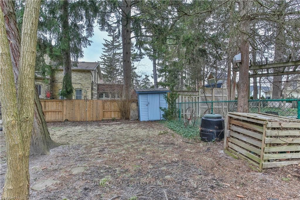 33 ROSEBERY Place photo 46