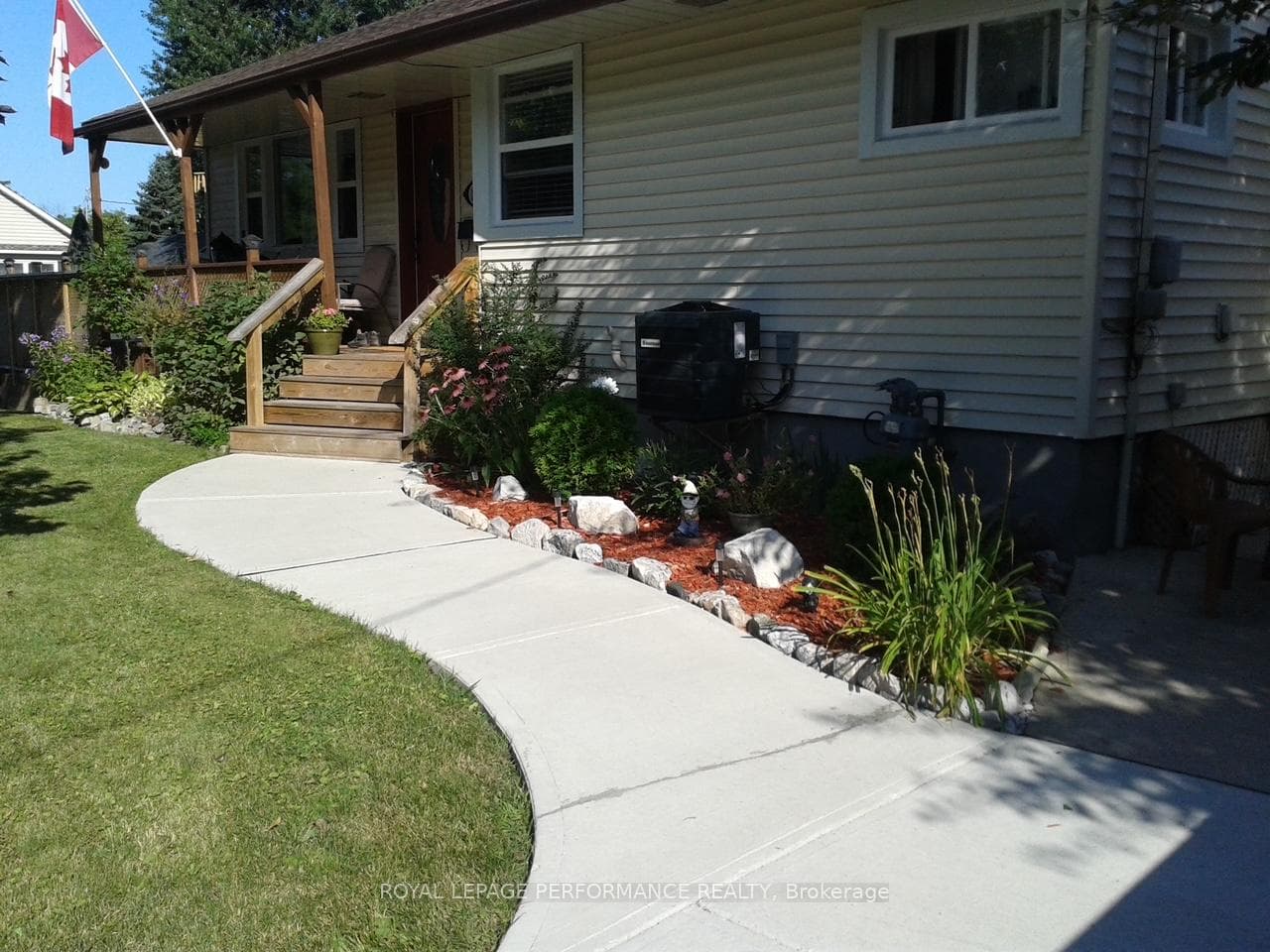 1125 Rockingham Avenue photo 4
