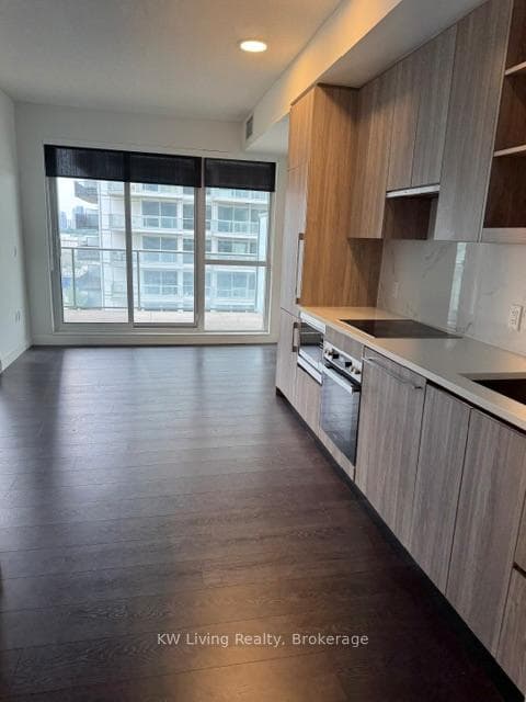25 McMahon Drive Unit 1115 photo 9