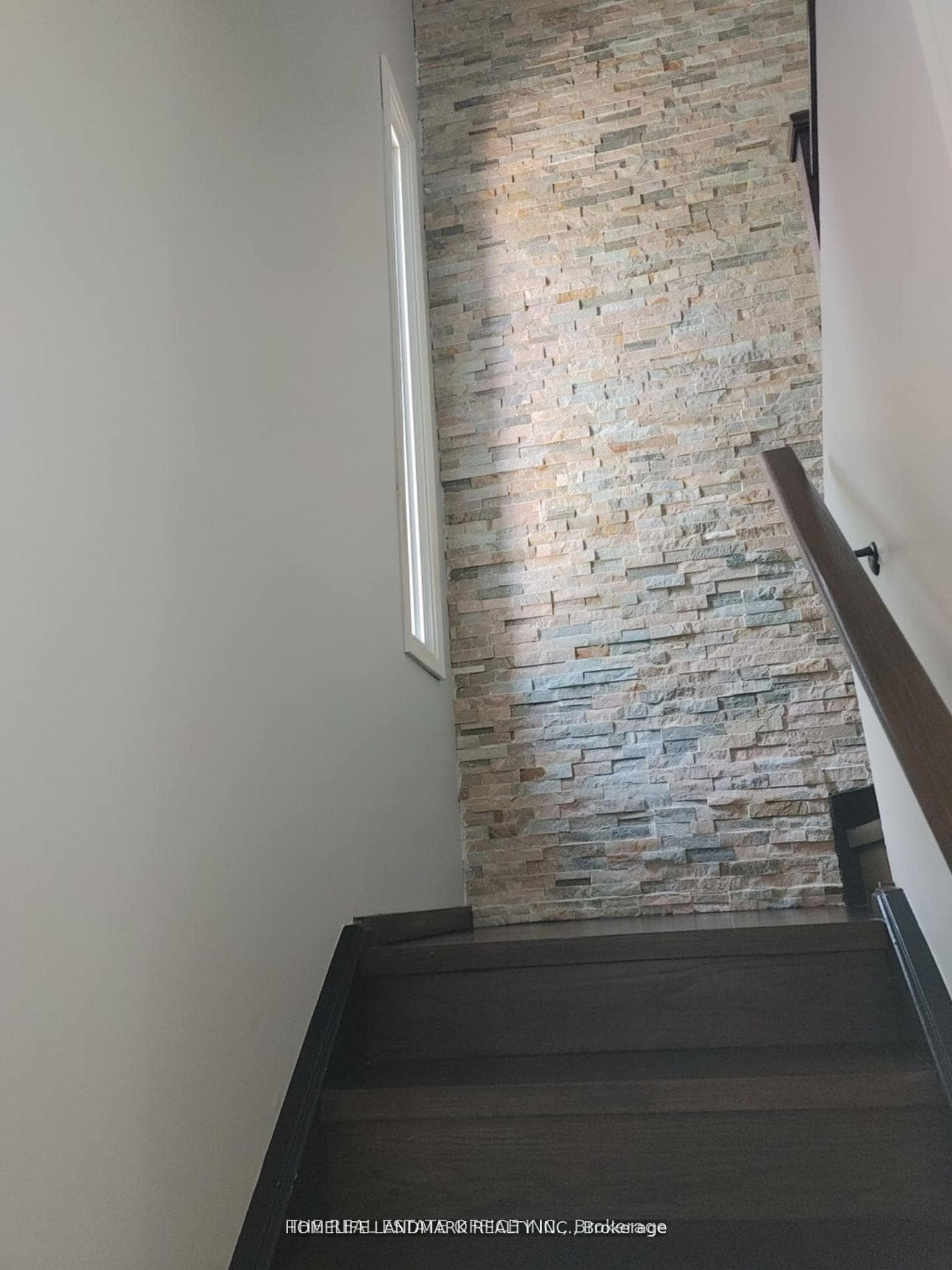 59 Kirby Crescent photo 7