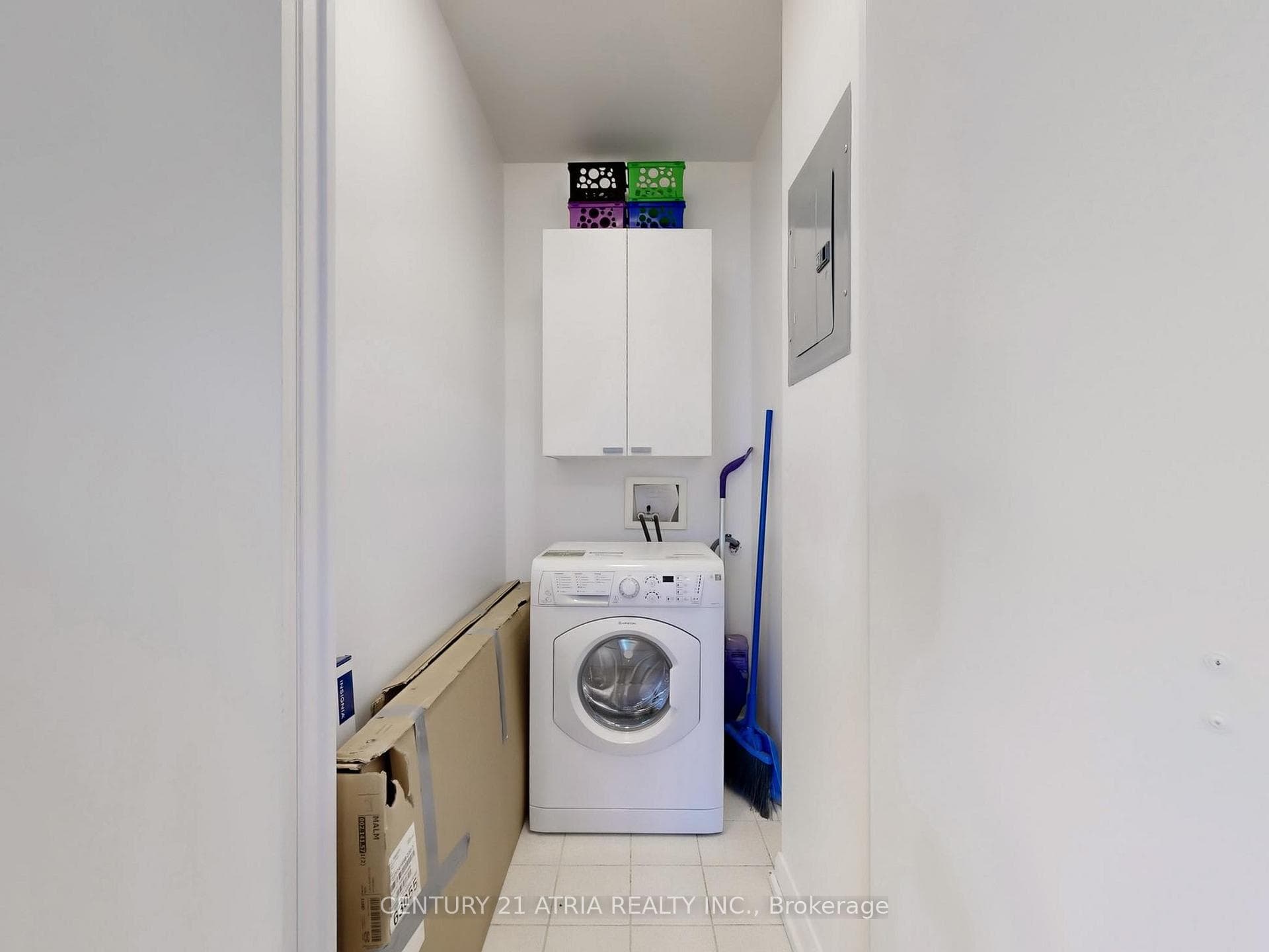 111 Elizabeth Street Unit 1809 photo 15