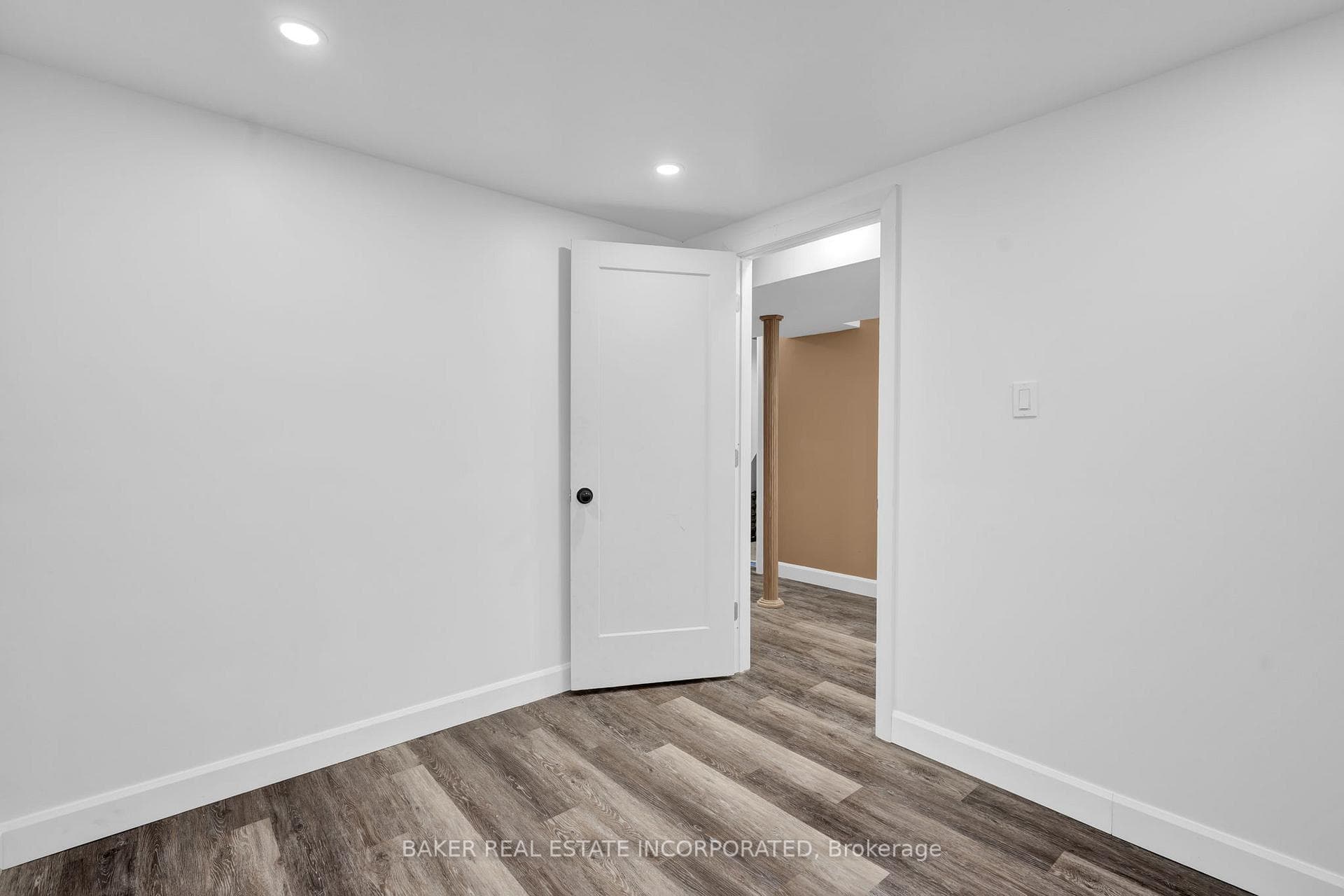 148 Gordon Drummond Avenue photo 25