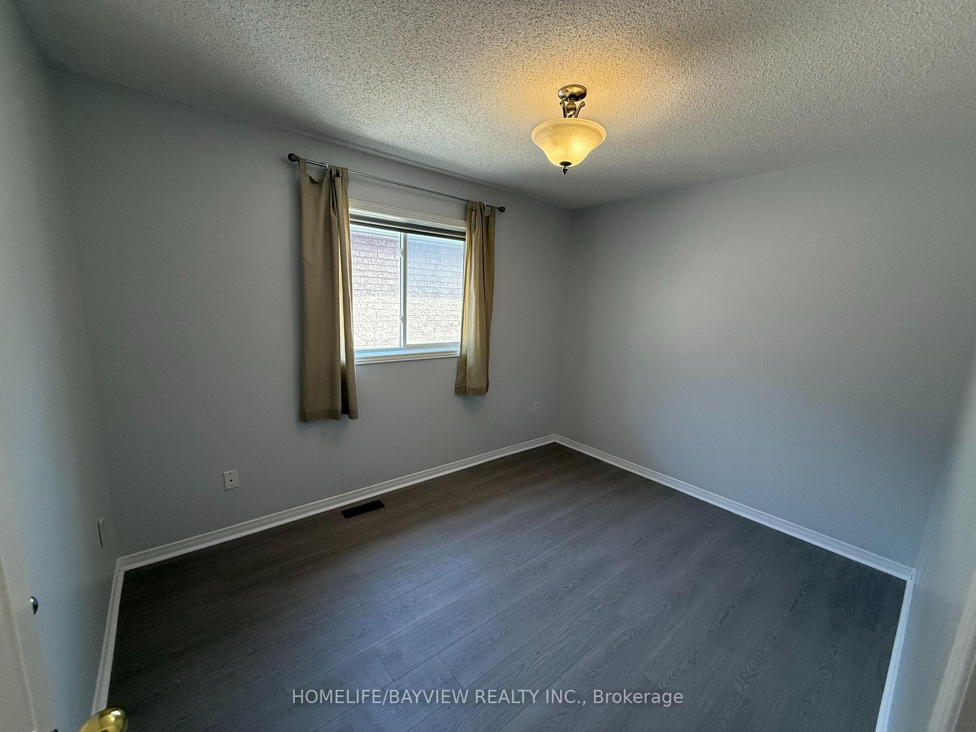 10 Selkirk Drive photo 28