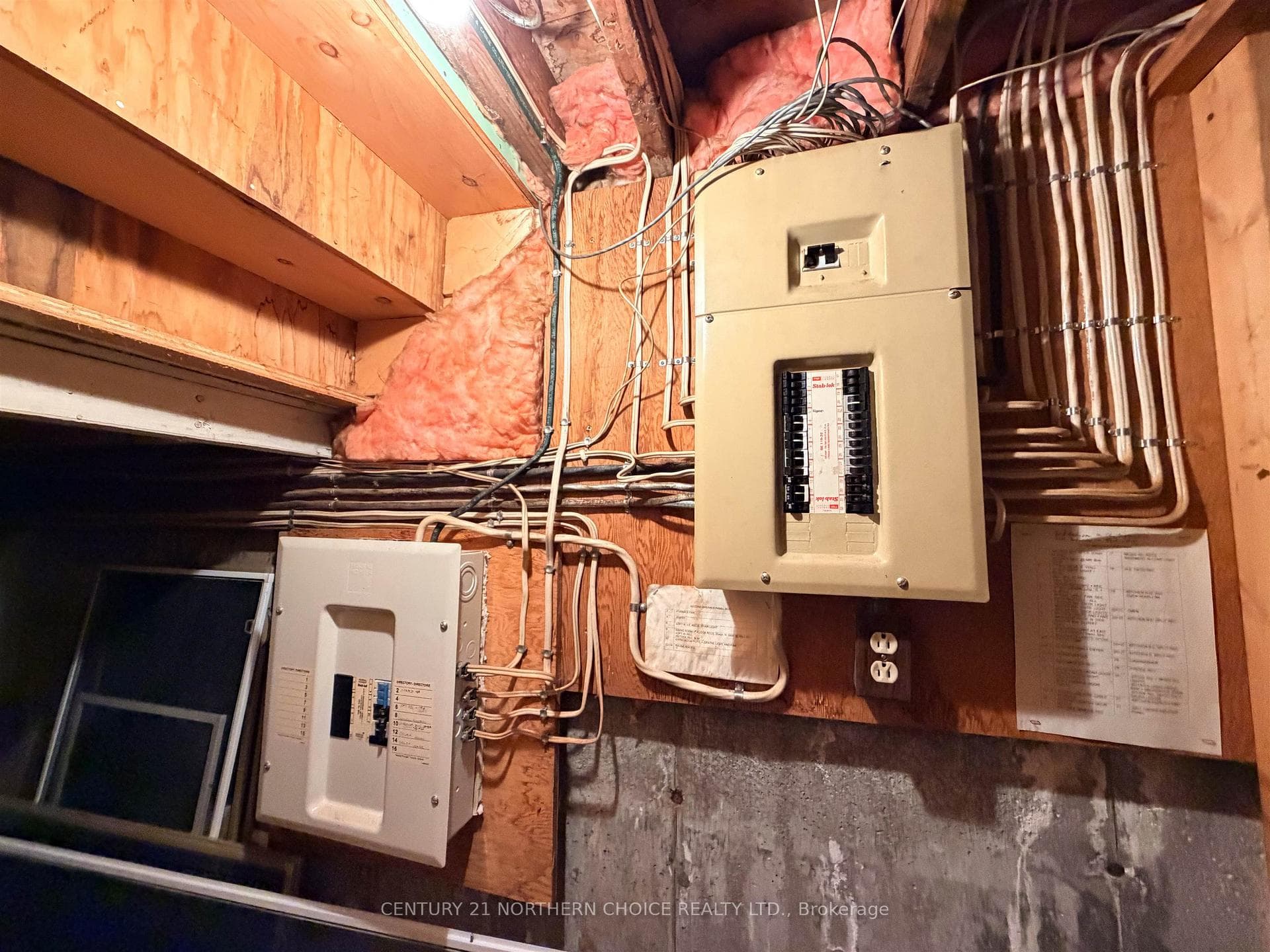 426 JAMES ROAD photo 33