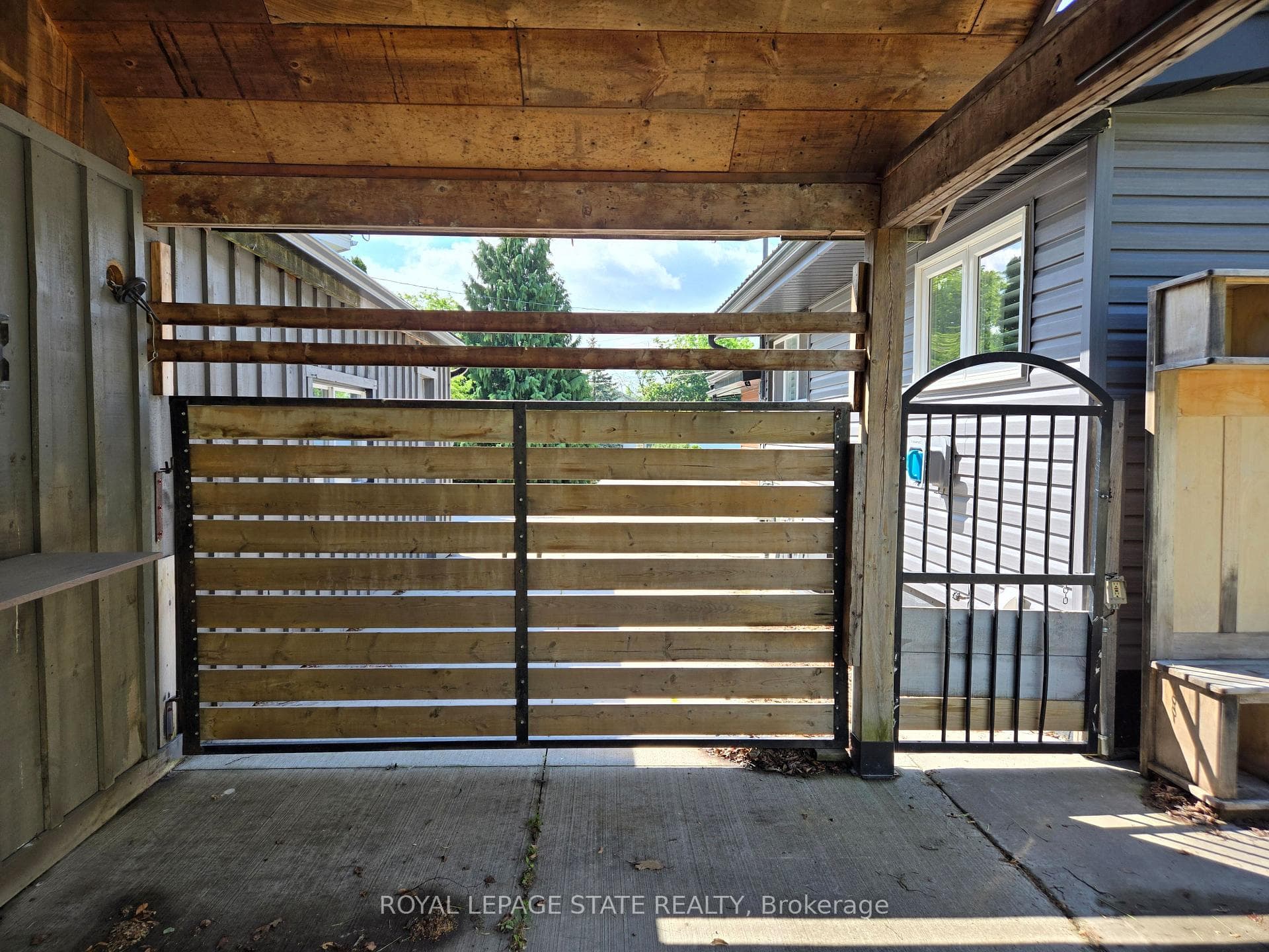 17 Carmen Avenue photo 10