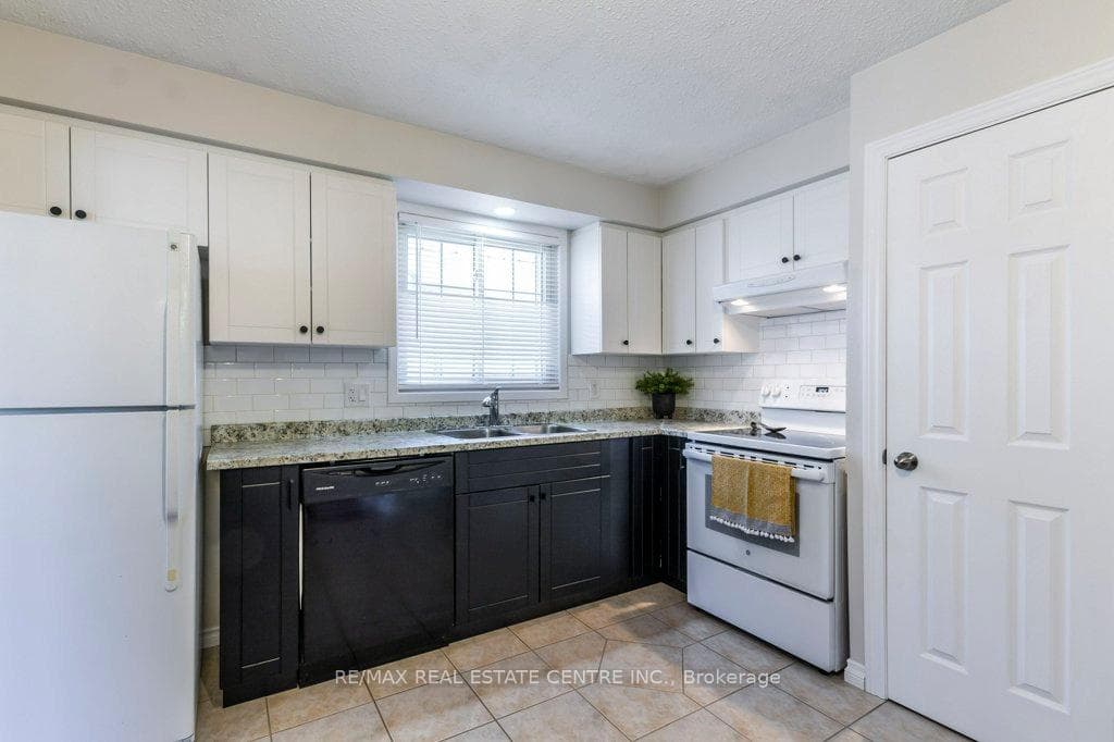 43 Briar Knoll Drive photo 13