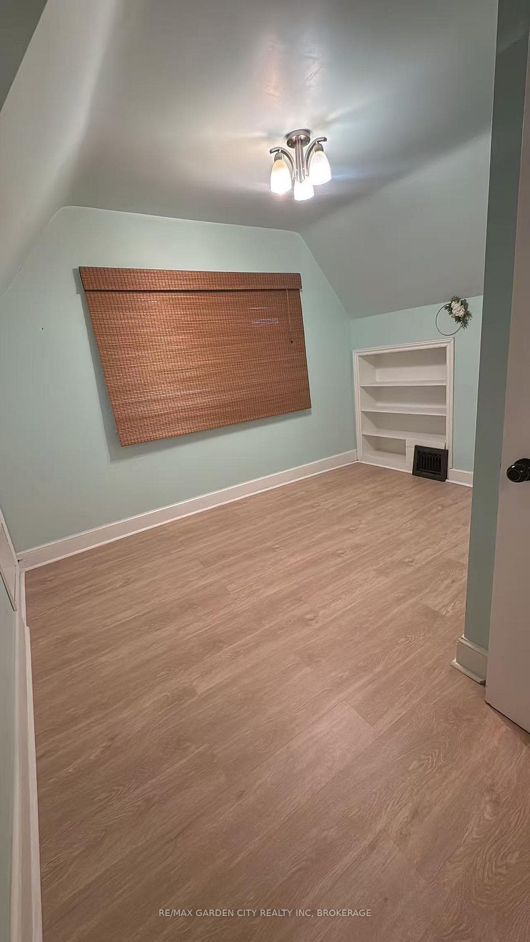 56 SOUTH Drive photo 19