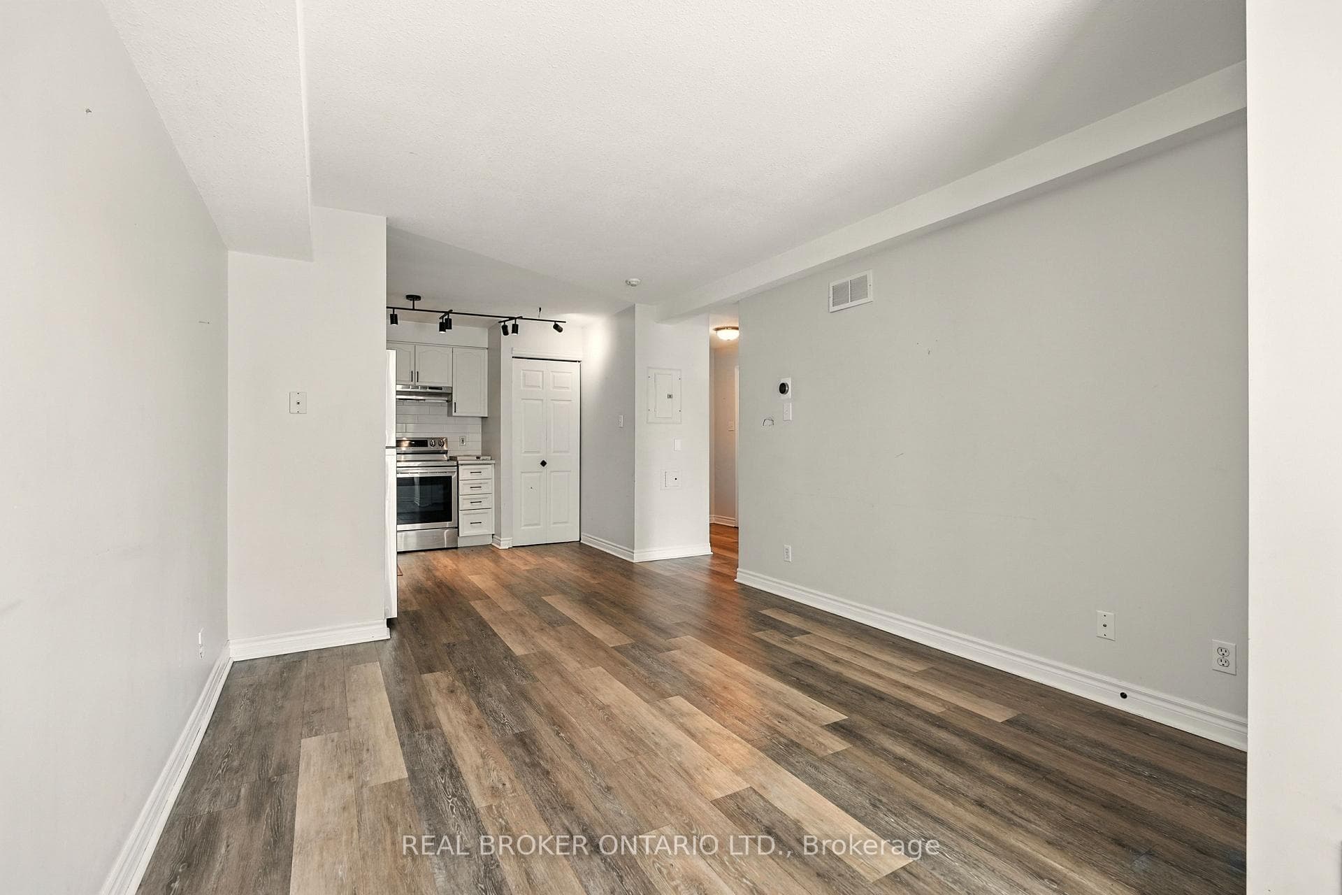 living room to kitchen
