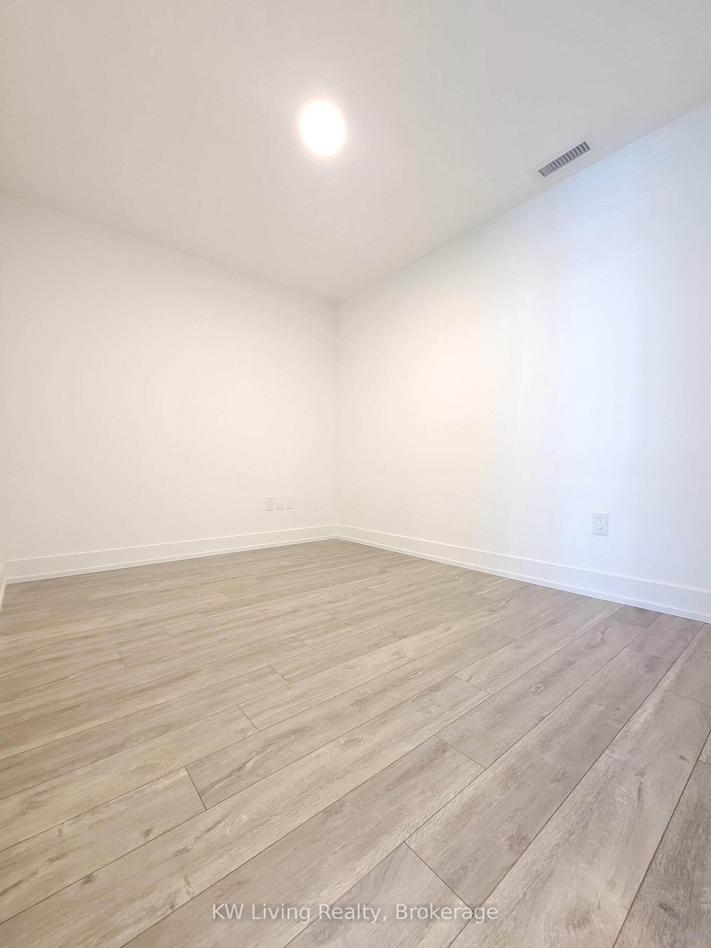 8 Cedarland Drive Unit 803 photo 4