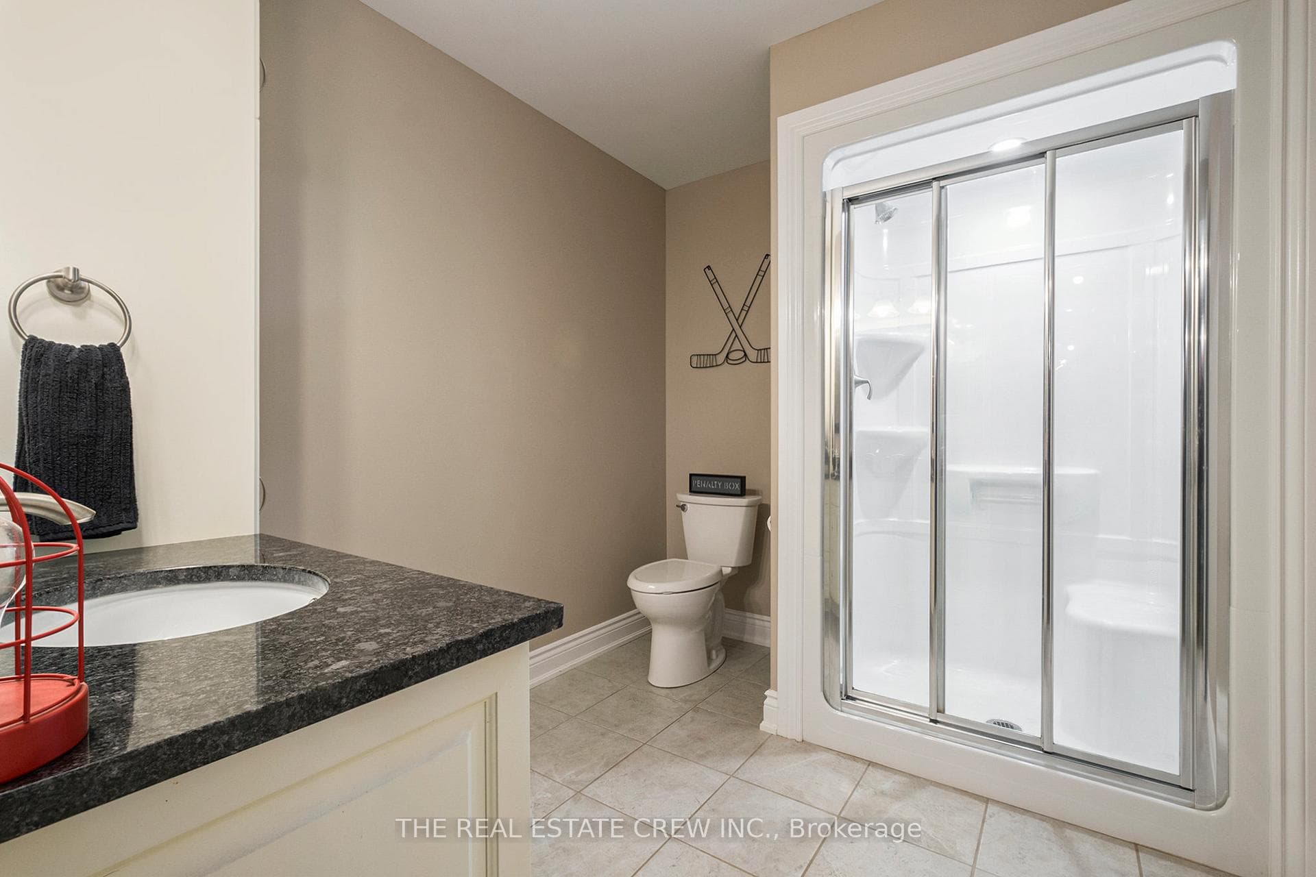 10 Billings Avenue photo 15
