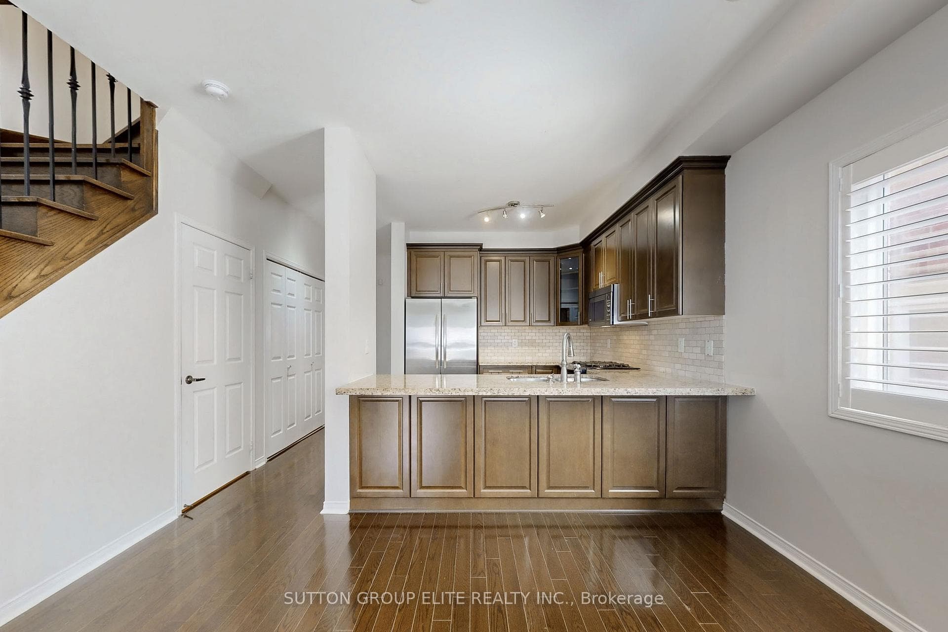 5162 Angel Stone Drive photo 4
