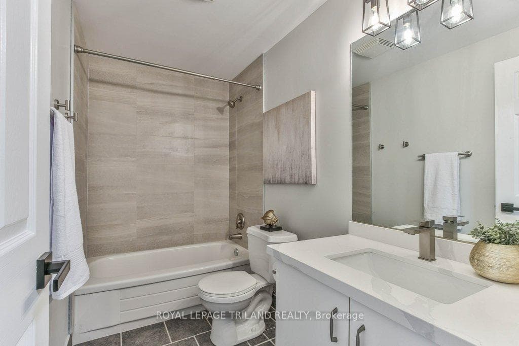 16 PINEHURST Drive photo 36