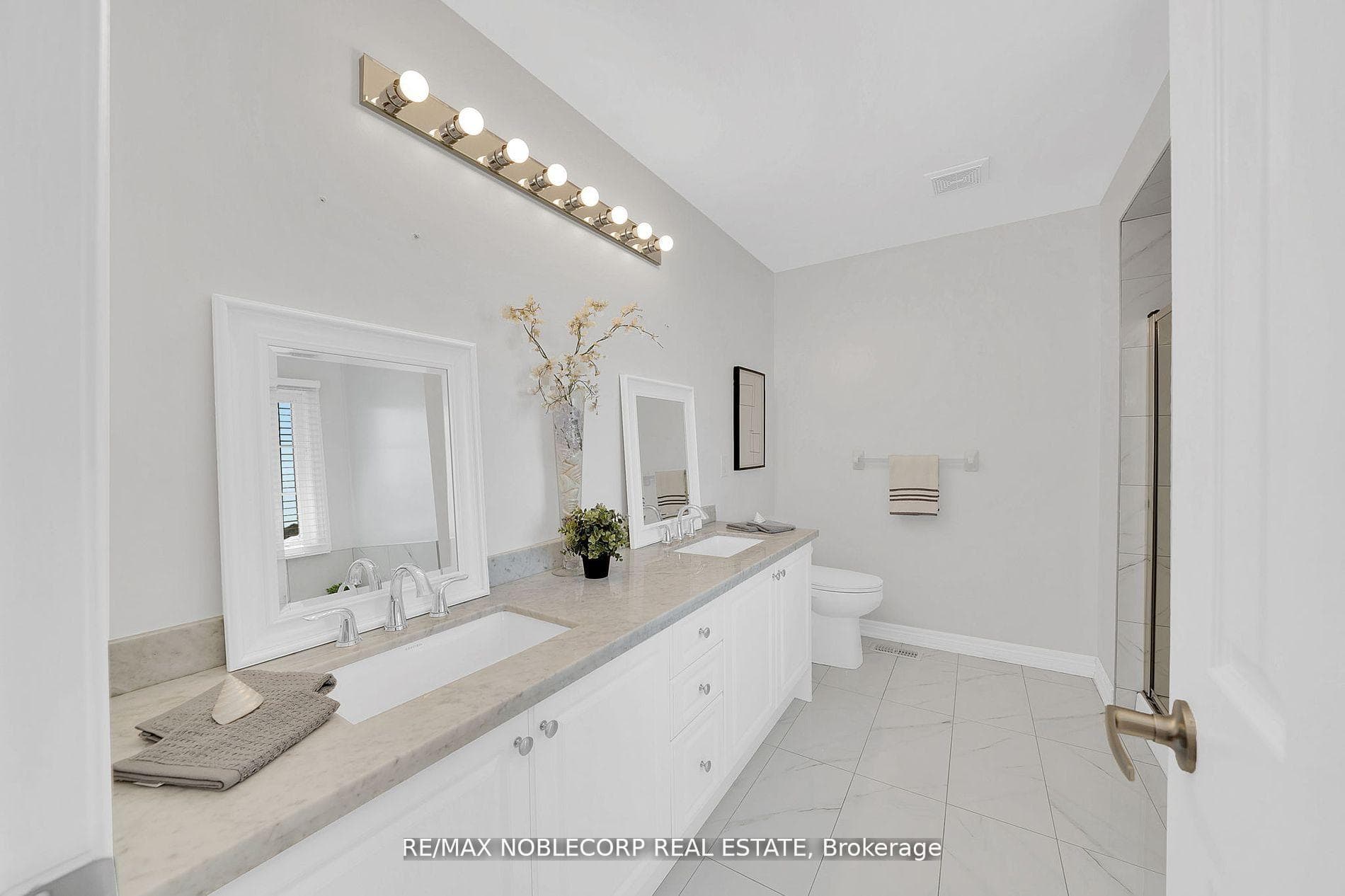 168 Keystar Court photo 19