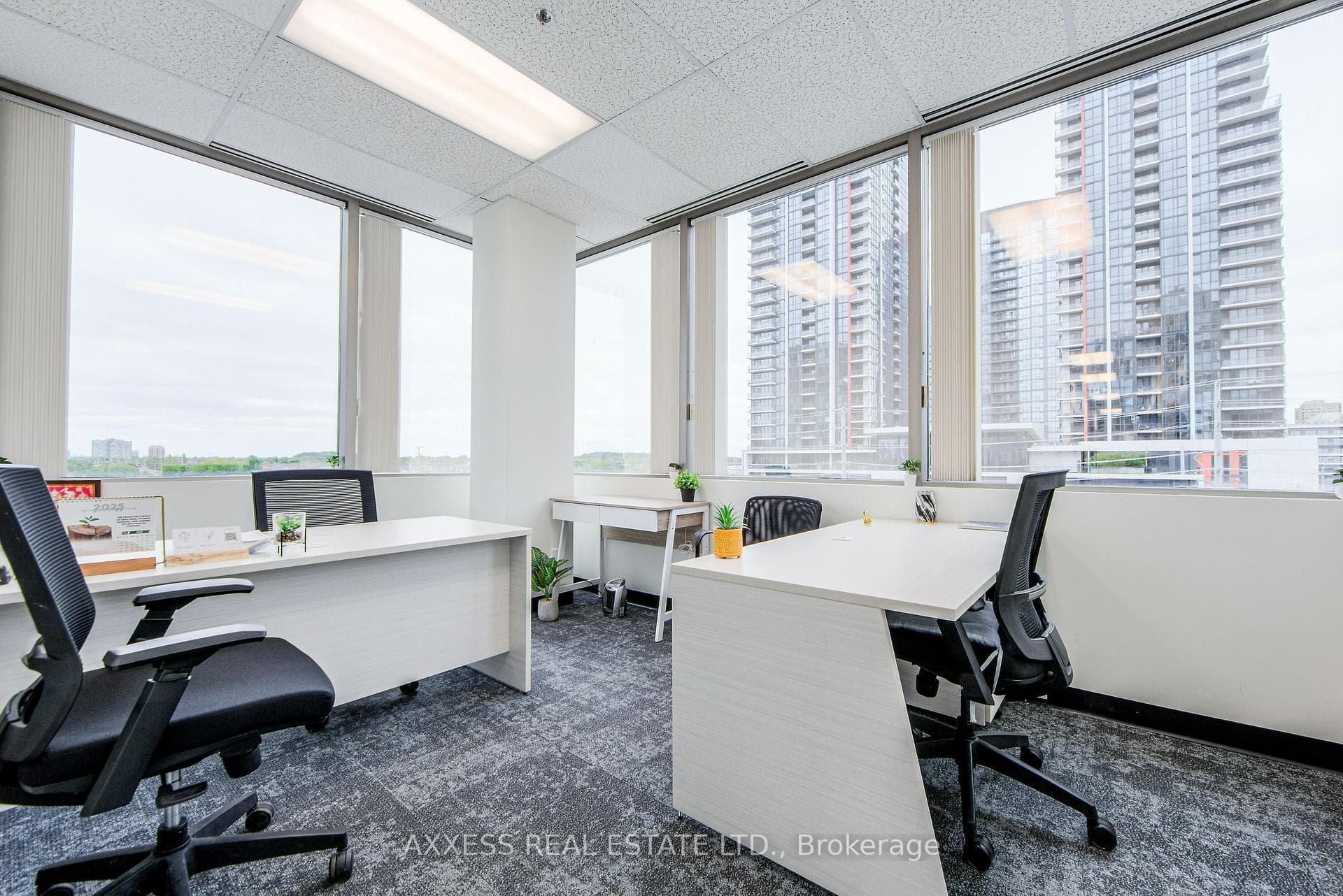 30 Eglinton Avenue Unit 400 photo 26