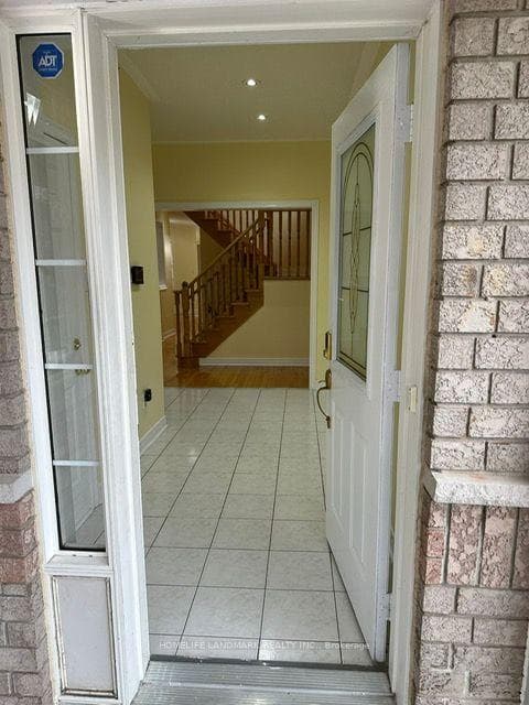 544 Matisse Place photo 15