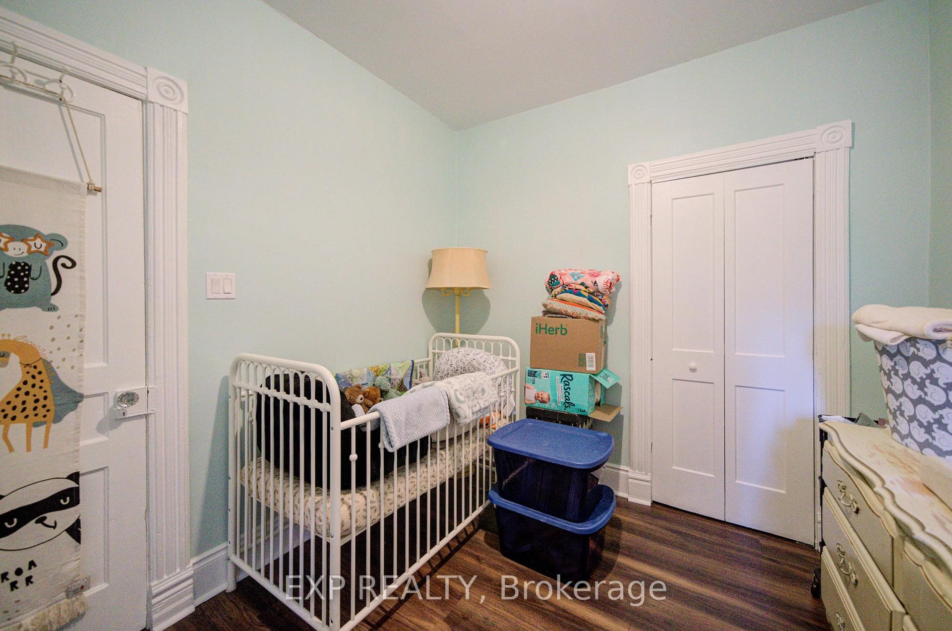80 Uxbridge Avenue photo 18