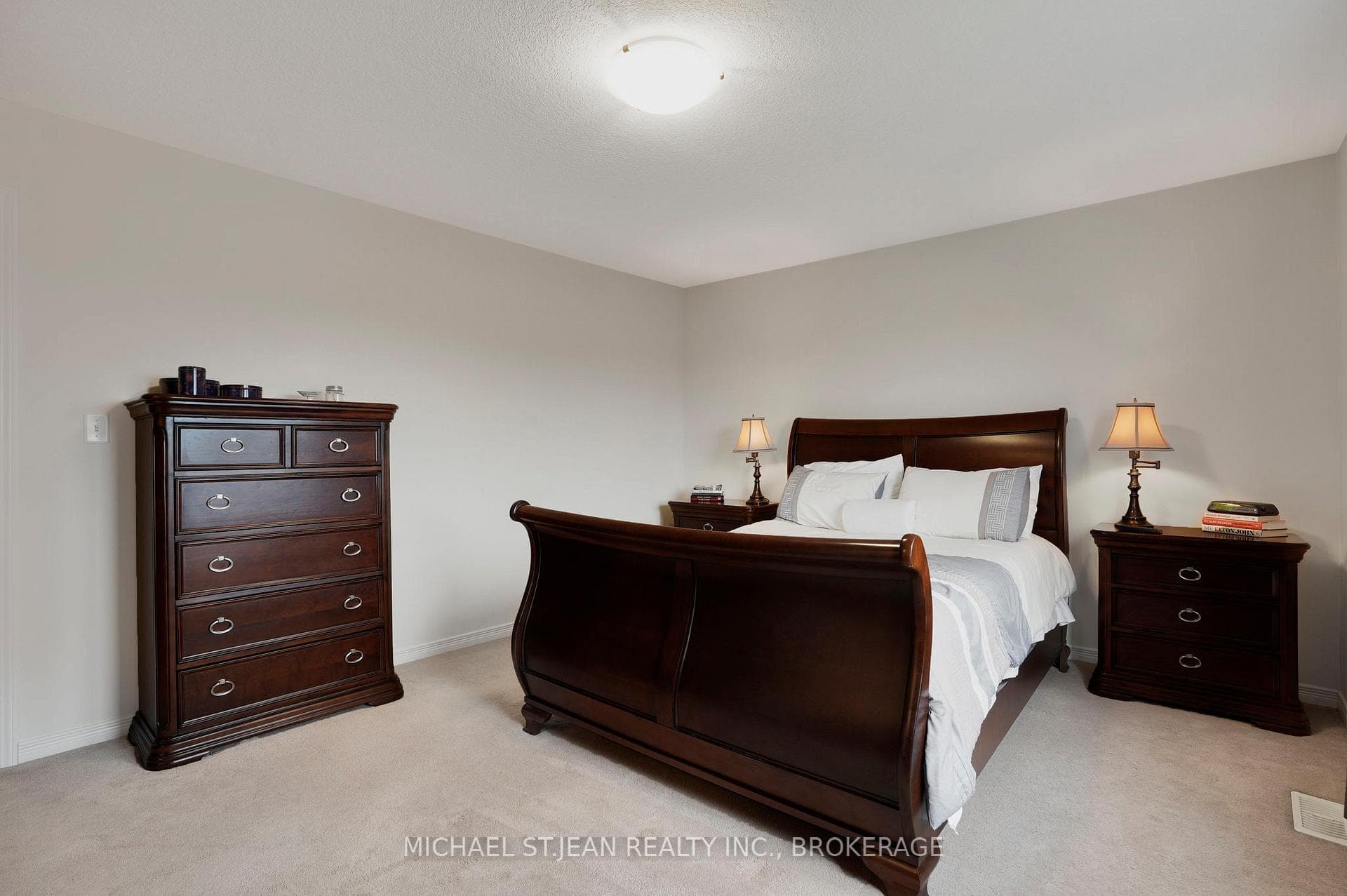 91 Merrilee Crescent photo 27