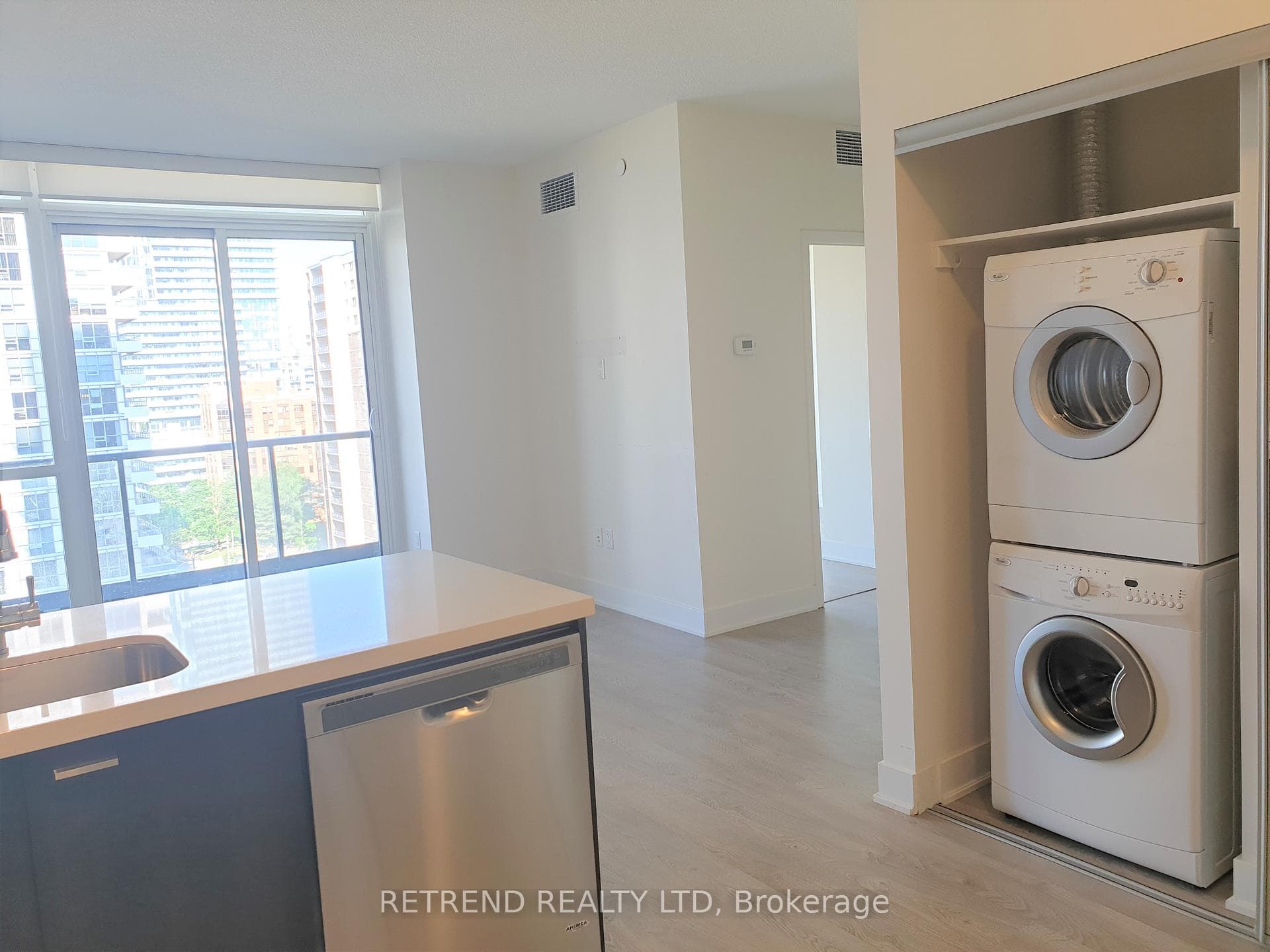 30 Roehampton Avenue Unit 1009 photo 13